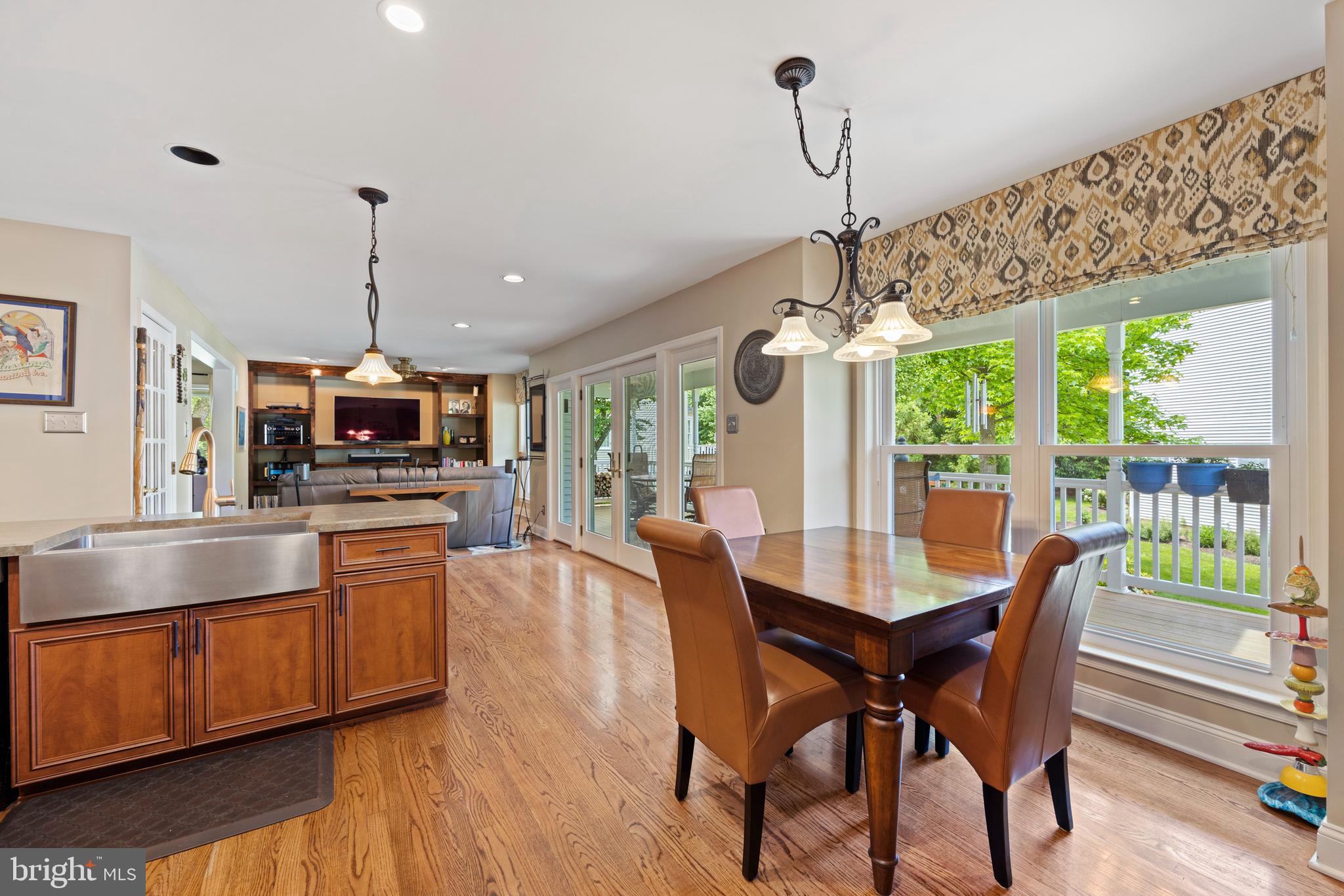 EAGLEVIEW - Residential