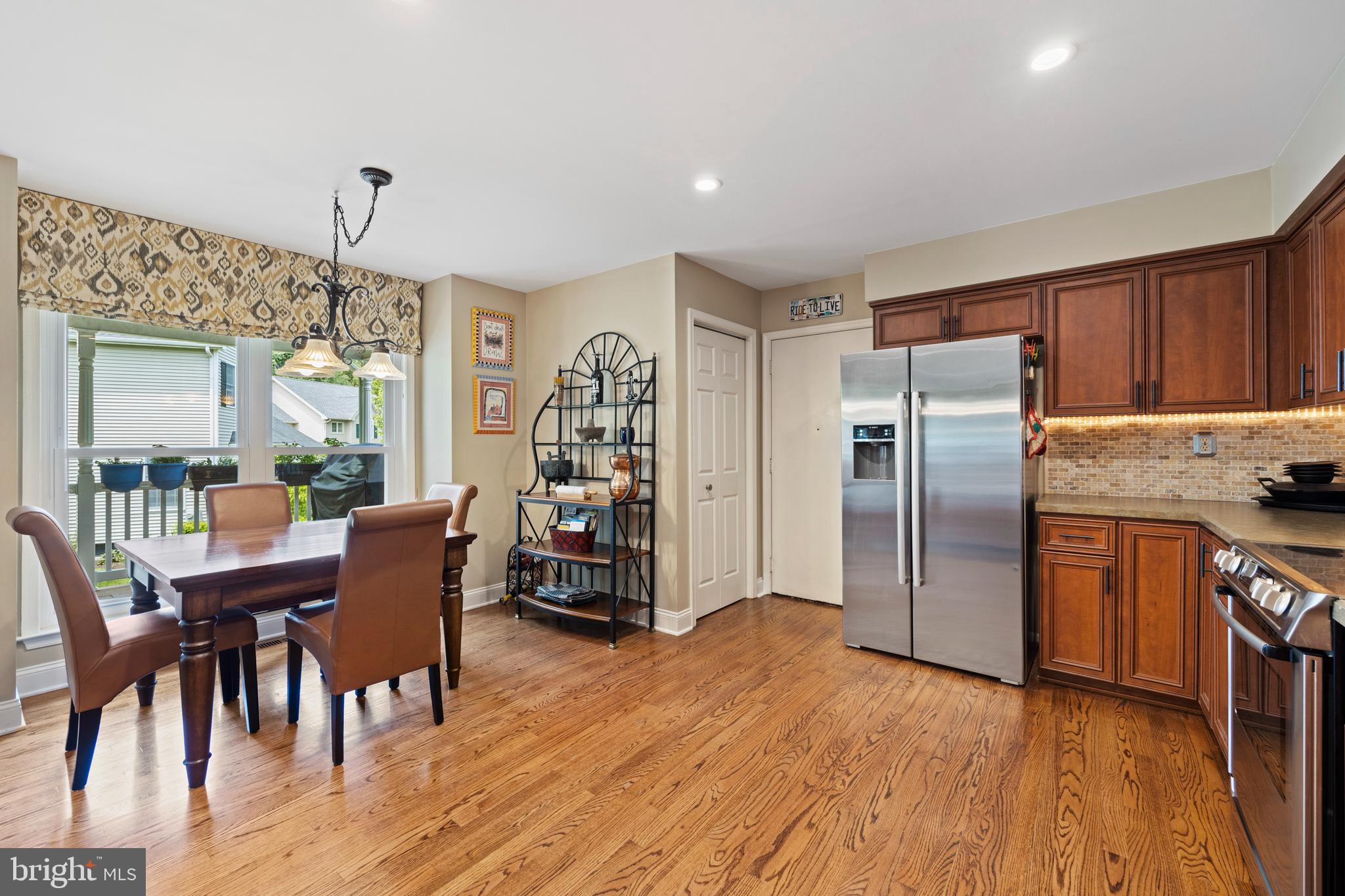 EAGLEVIEW - Residential