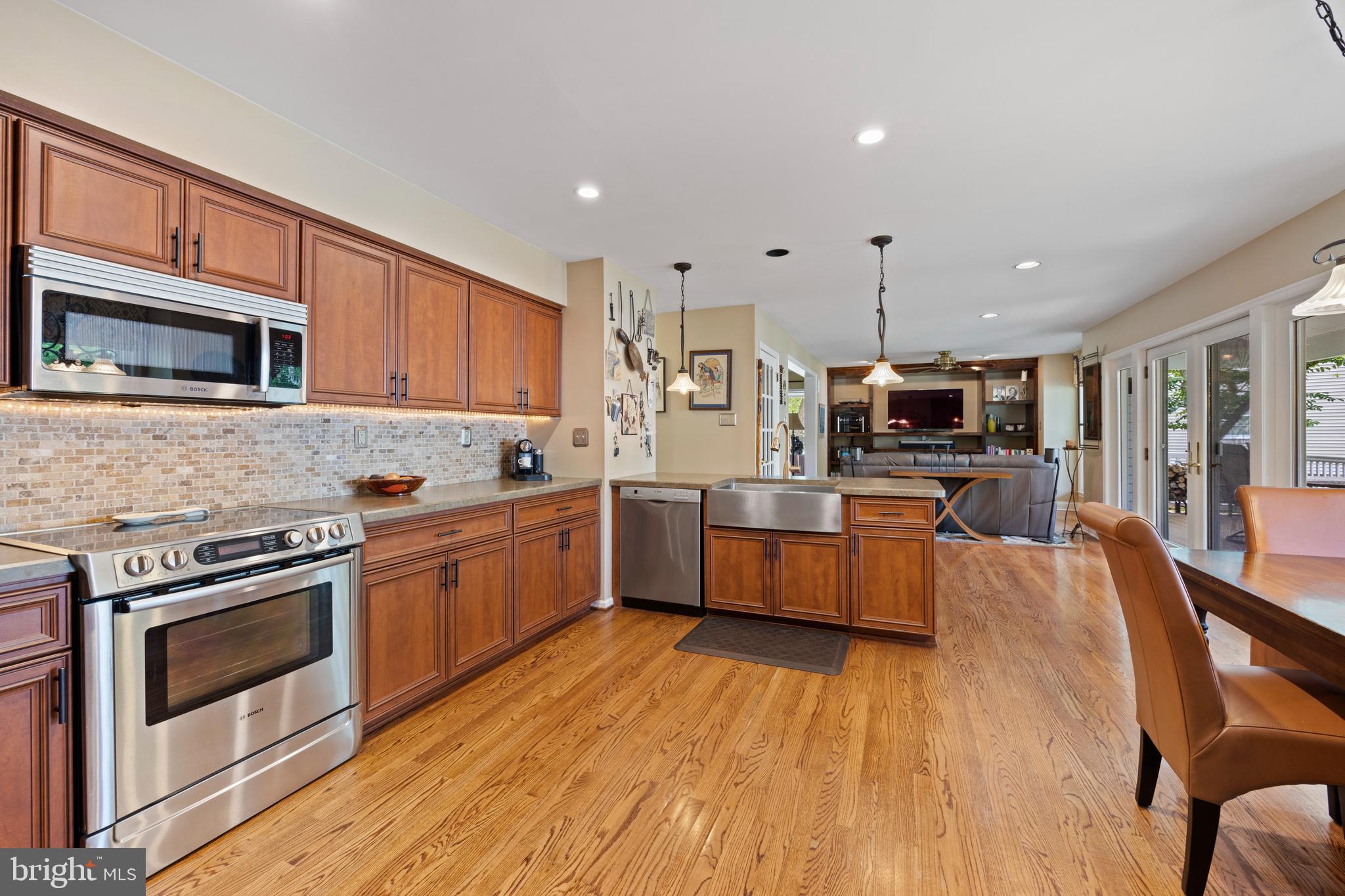 EAGLEVIEW - Residential