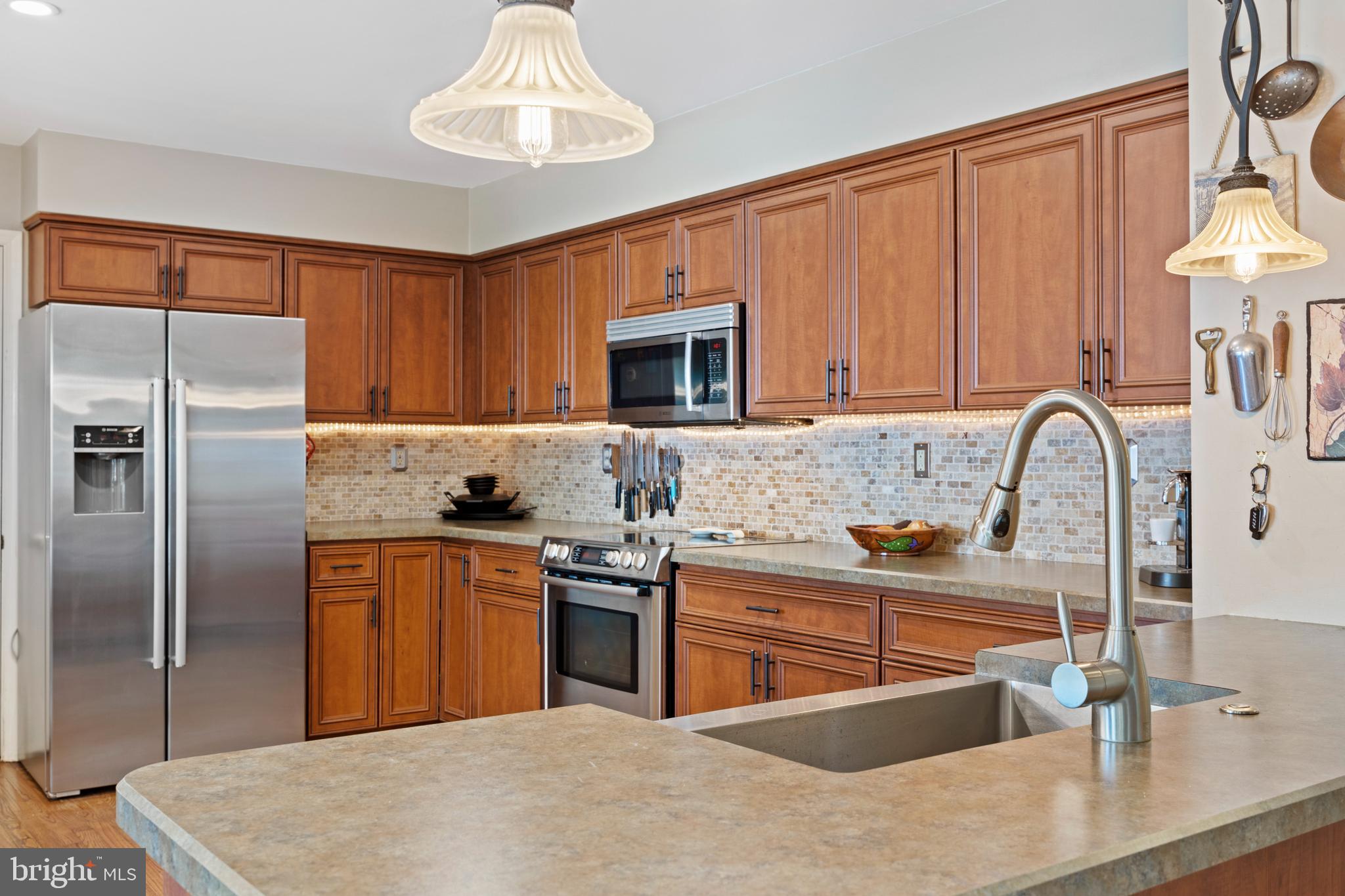 EAGLEVIEW - Residential