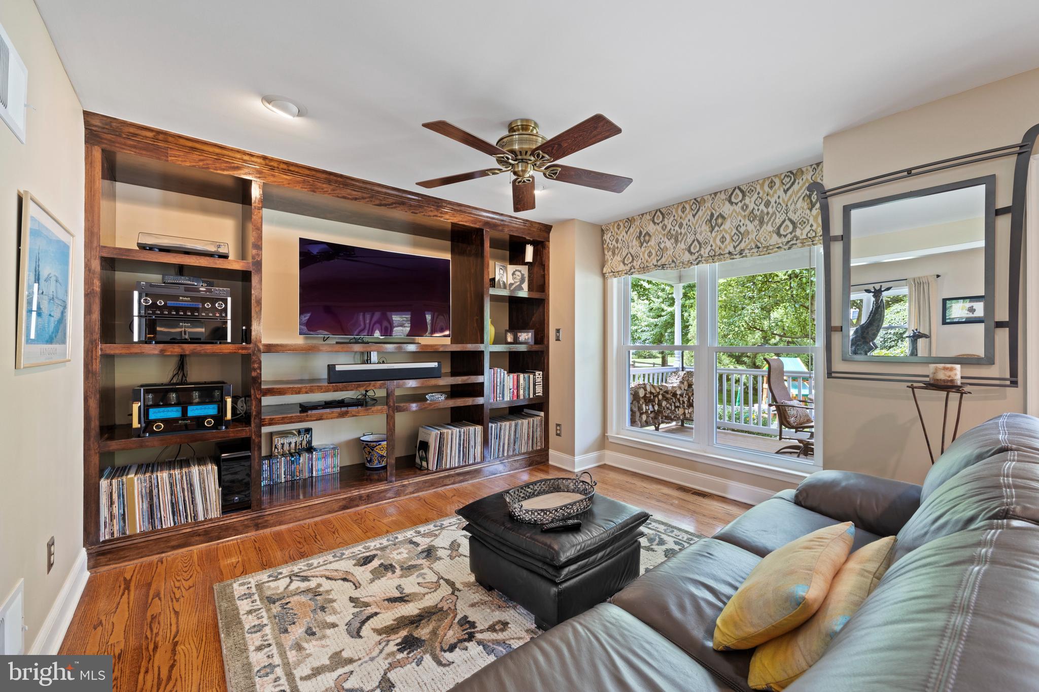 EAGLEVIEW - Residential