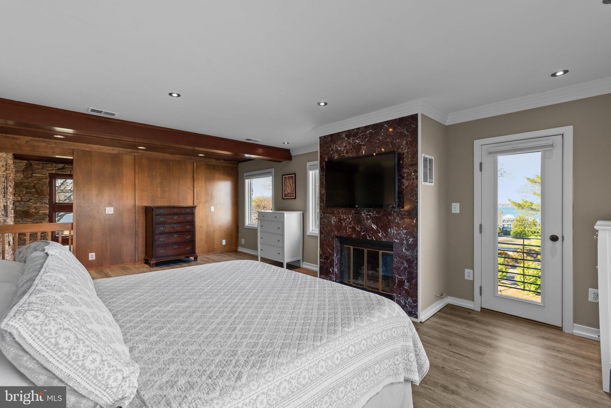 ULMSTEAD ESTATES - Residential