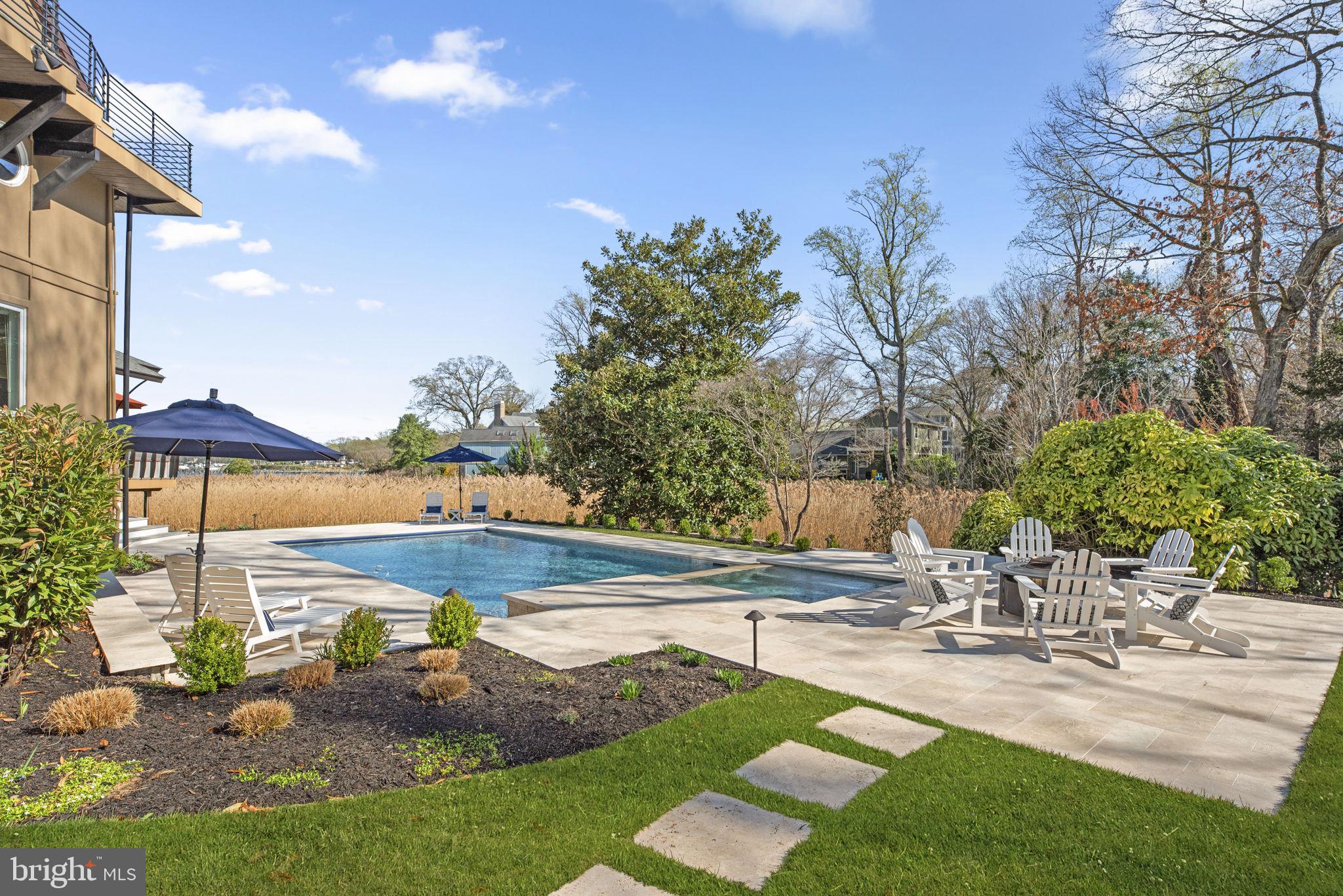 ULMSTEAD ESTATES - Residential