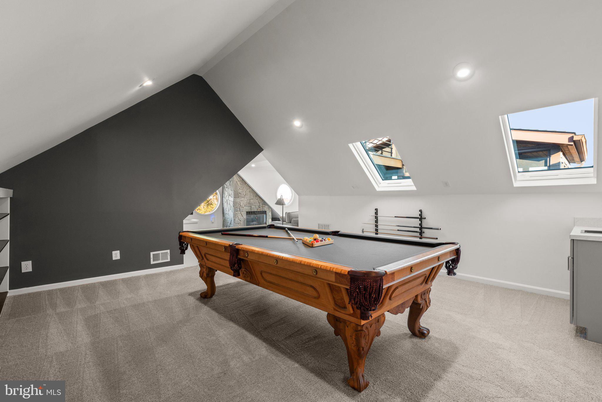 ULMSTEAD ESTATES - Residential