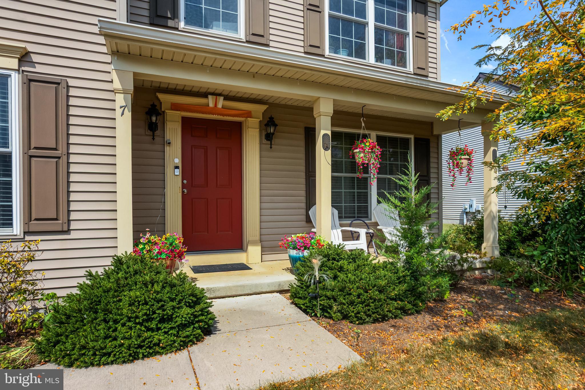 7 FINCH DR