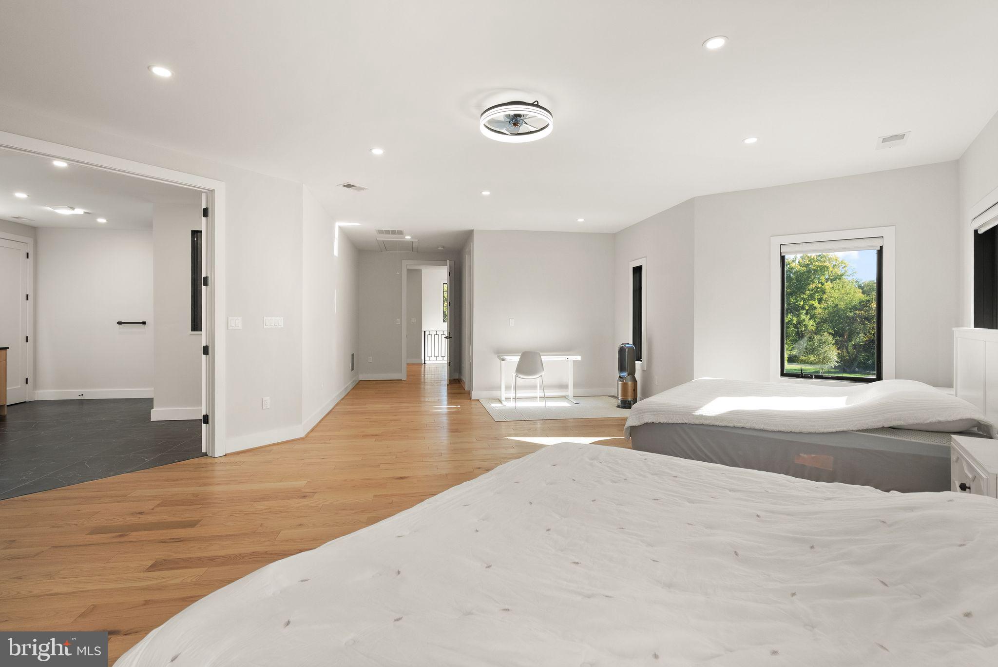 CENTREVILLE FARMS - Residential