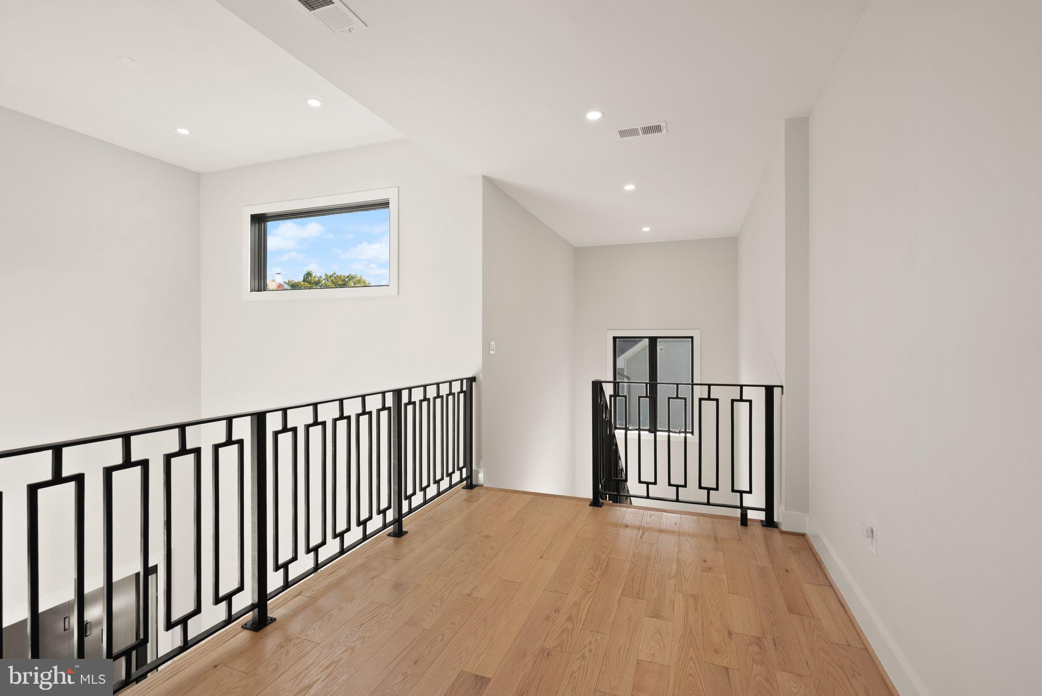 CENTREVILLE FARMS - Residential