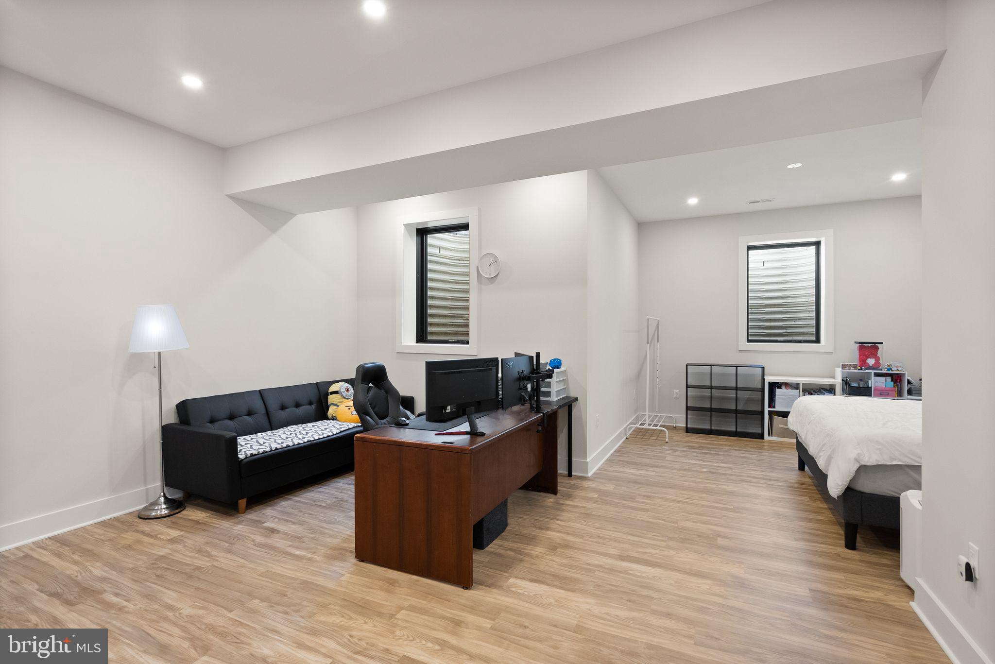 CENTREVILLE FARMS - Residential