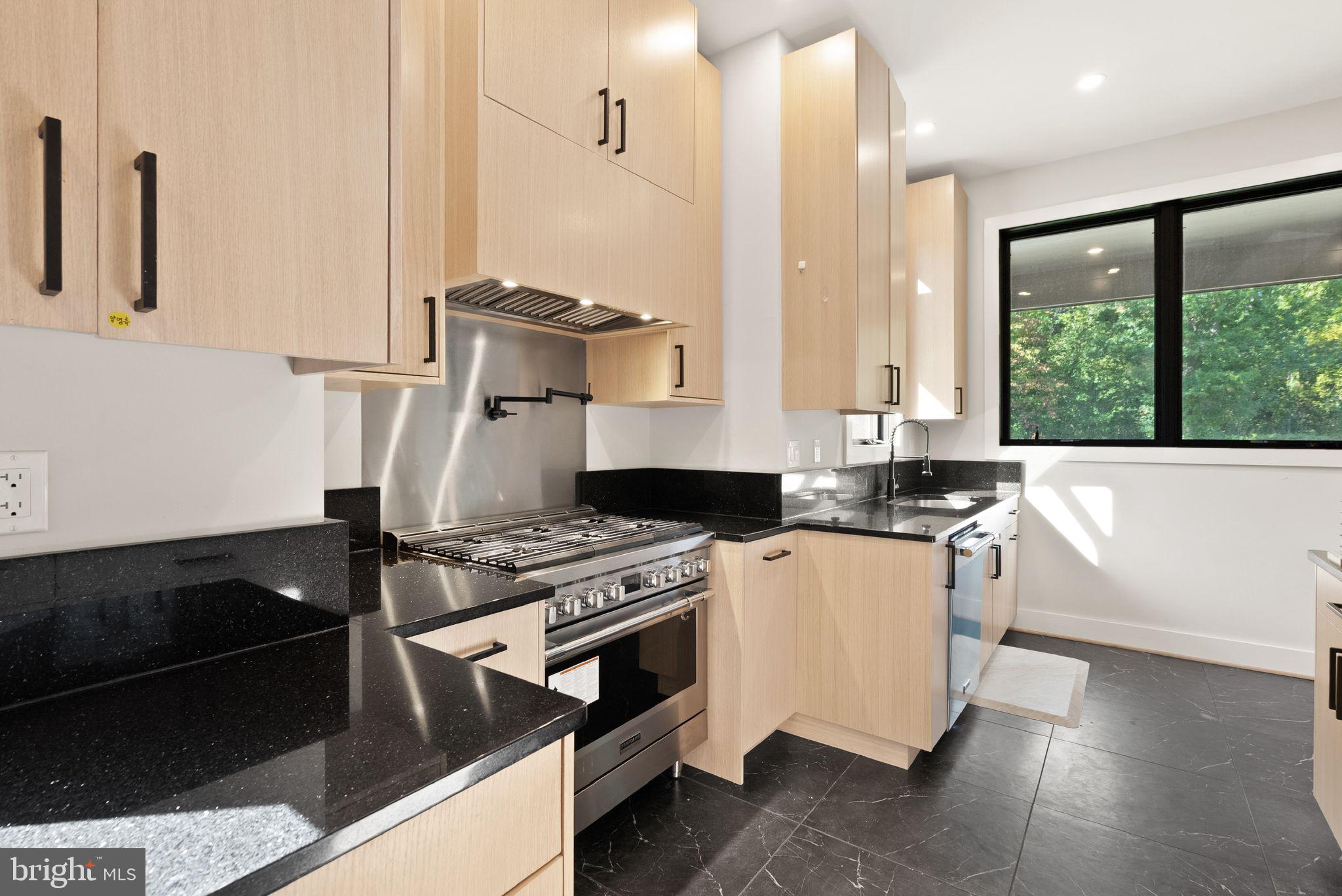 CENTREVILLE FARMS - Residential