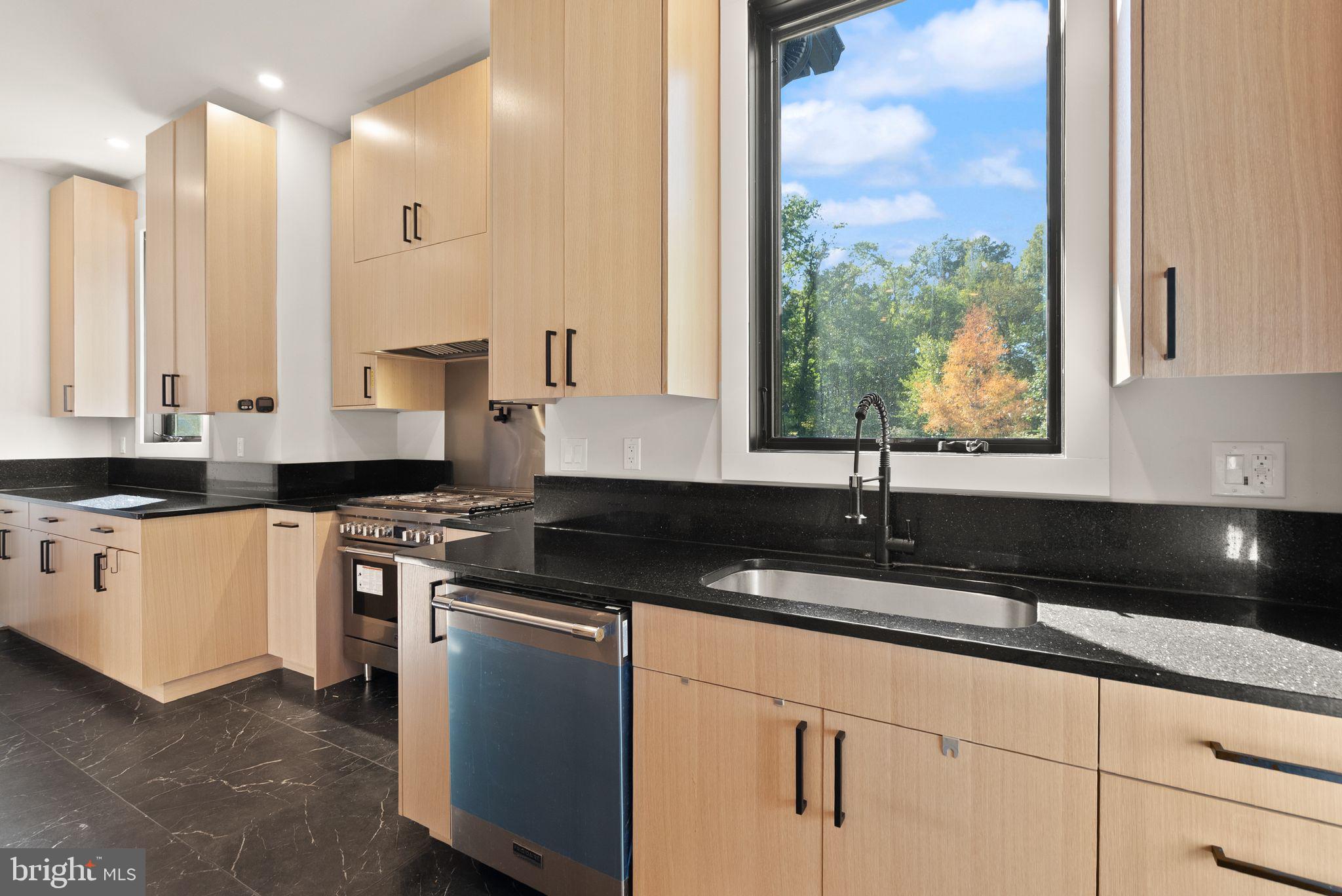 CENTREVILLE FARMS - Residential