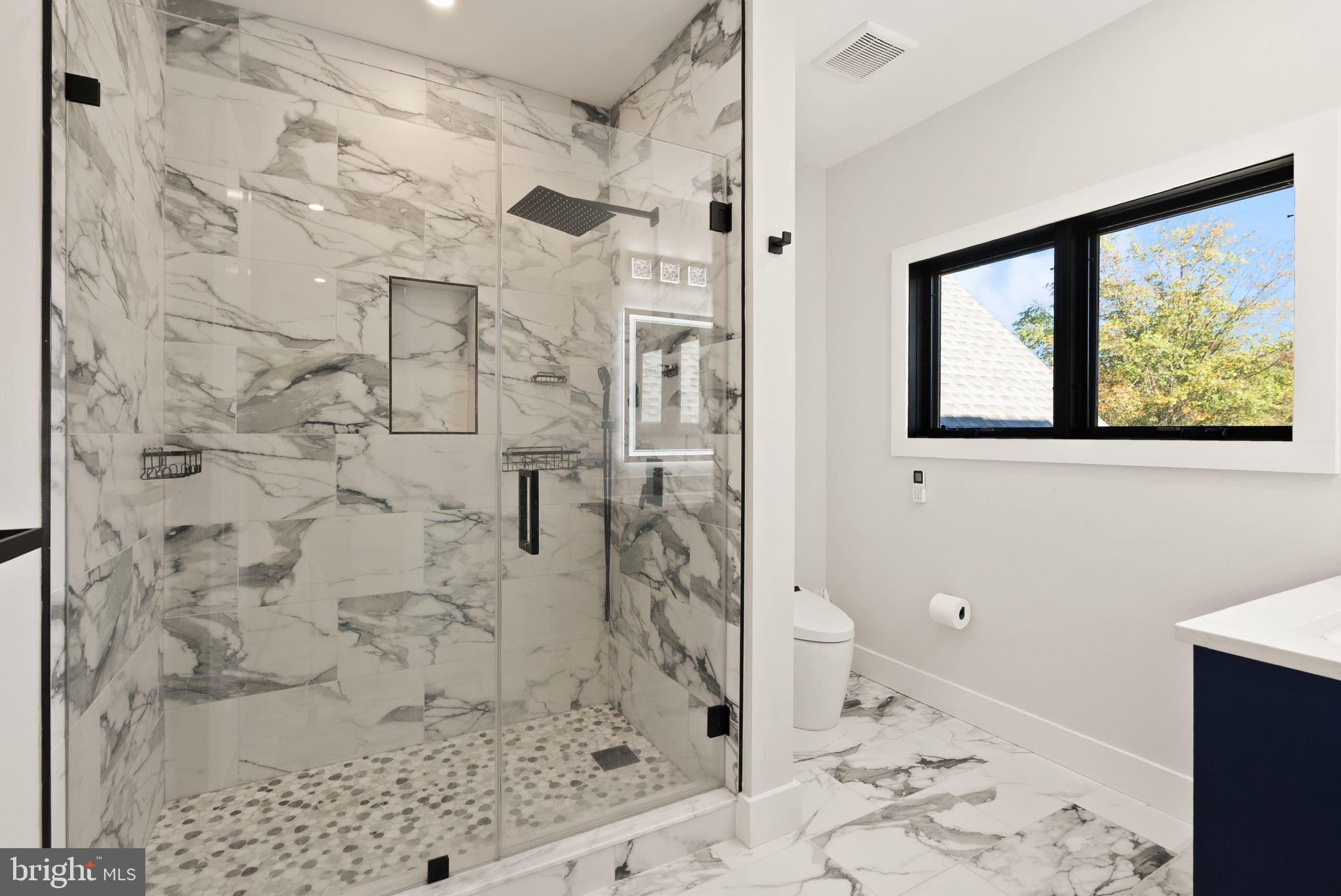 CENTREVILLE FARMS - Residential