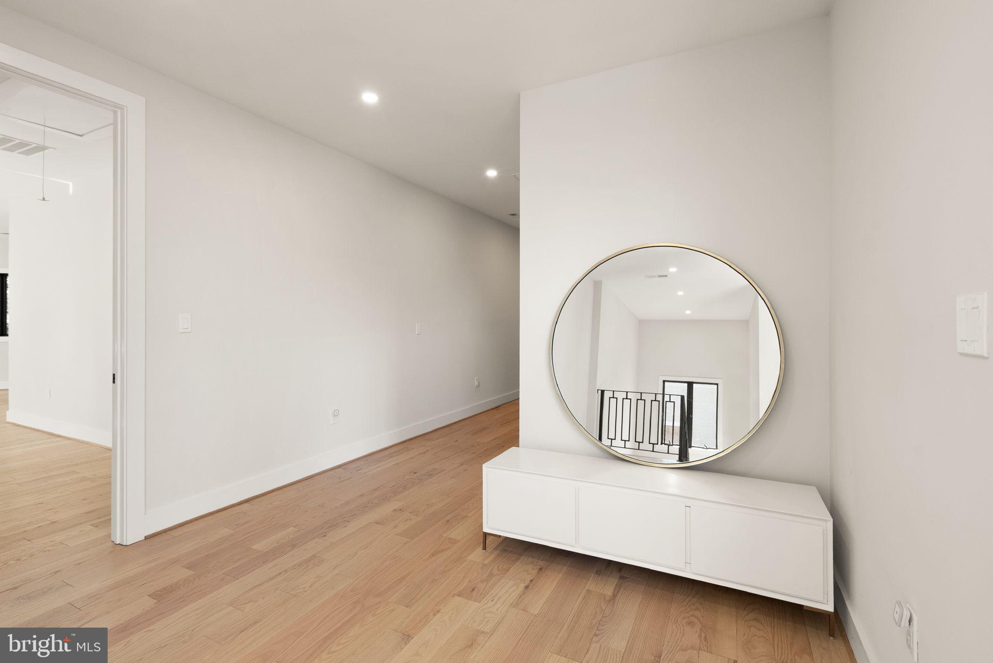 CENTREVILLE FARMS - Residential