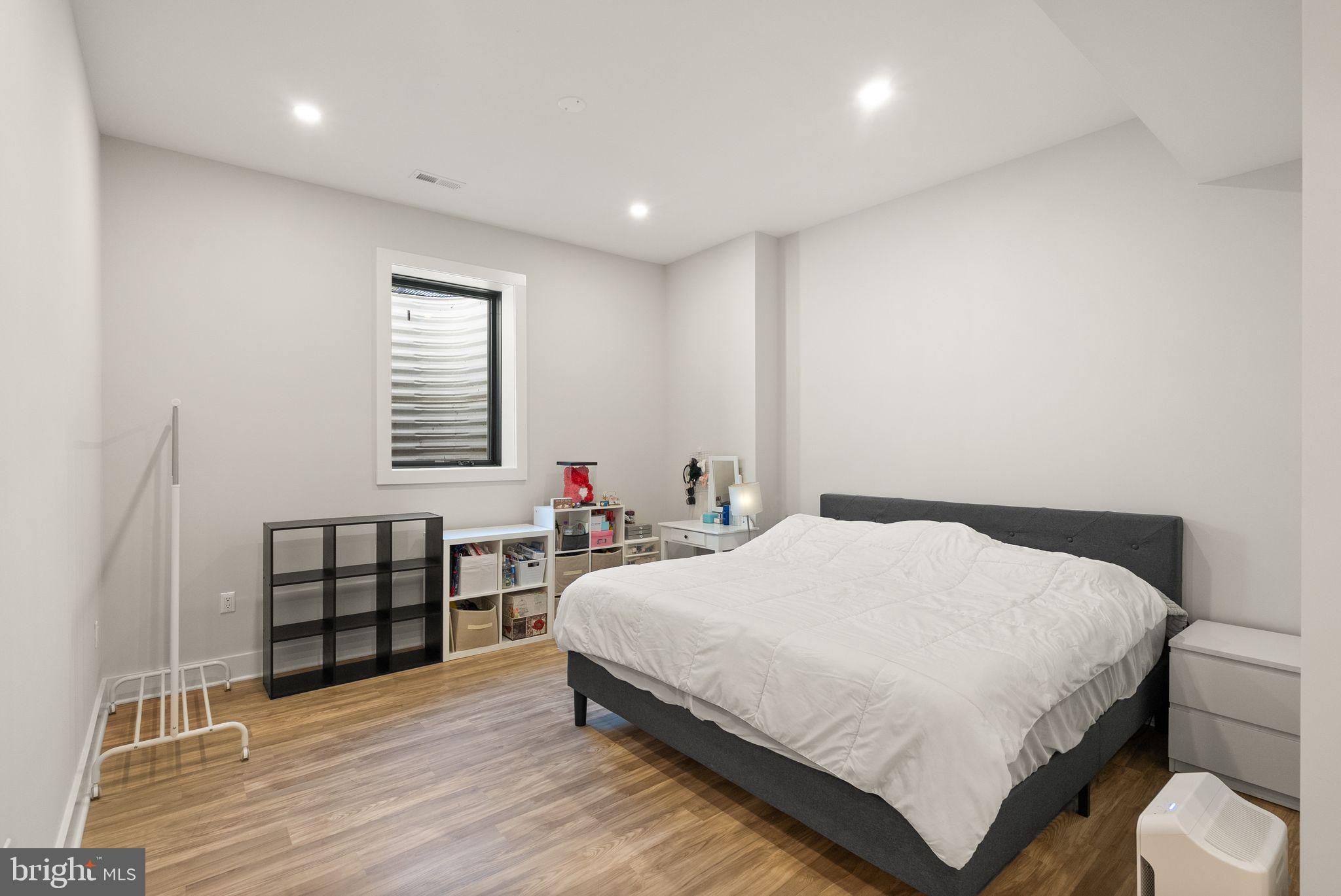 CENTREVILLE FARMS - Residential