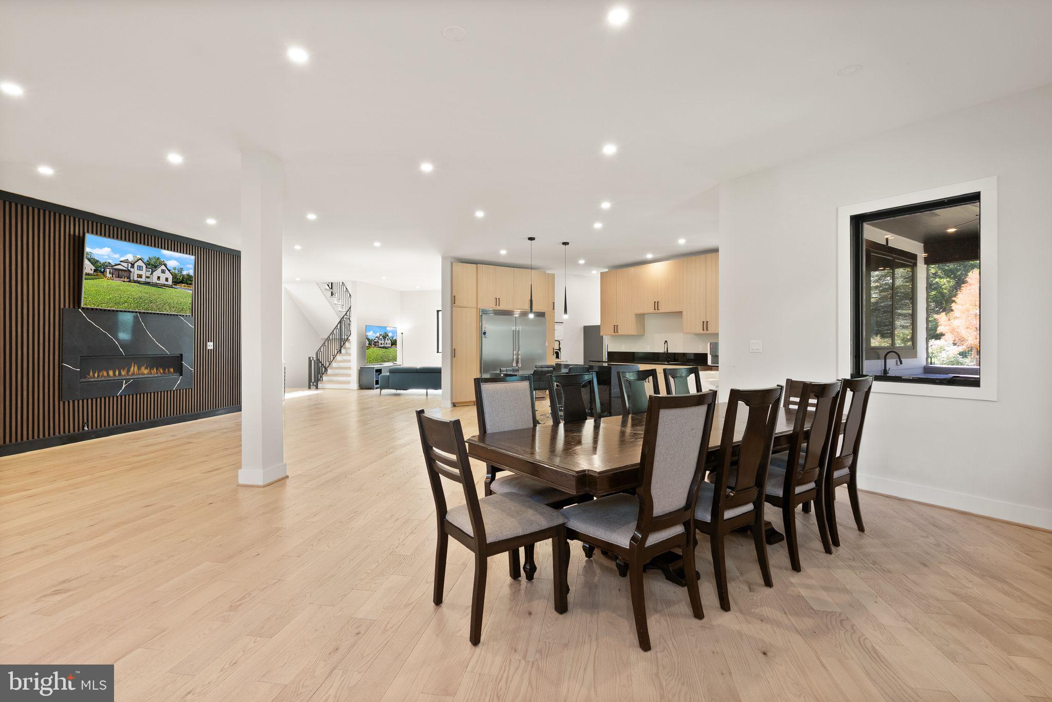 CENTREVILLE FARMS - Residential