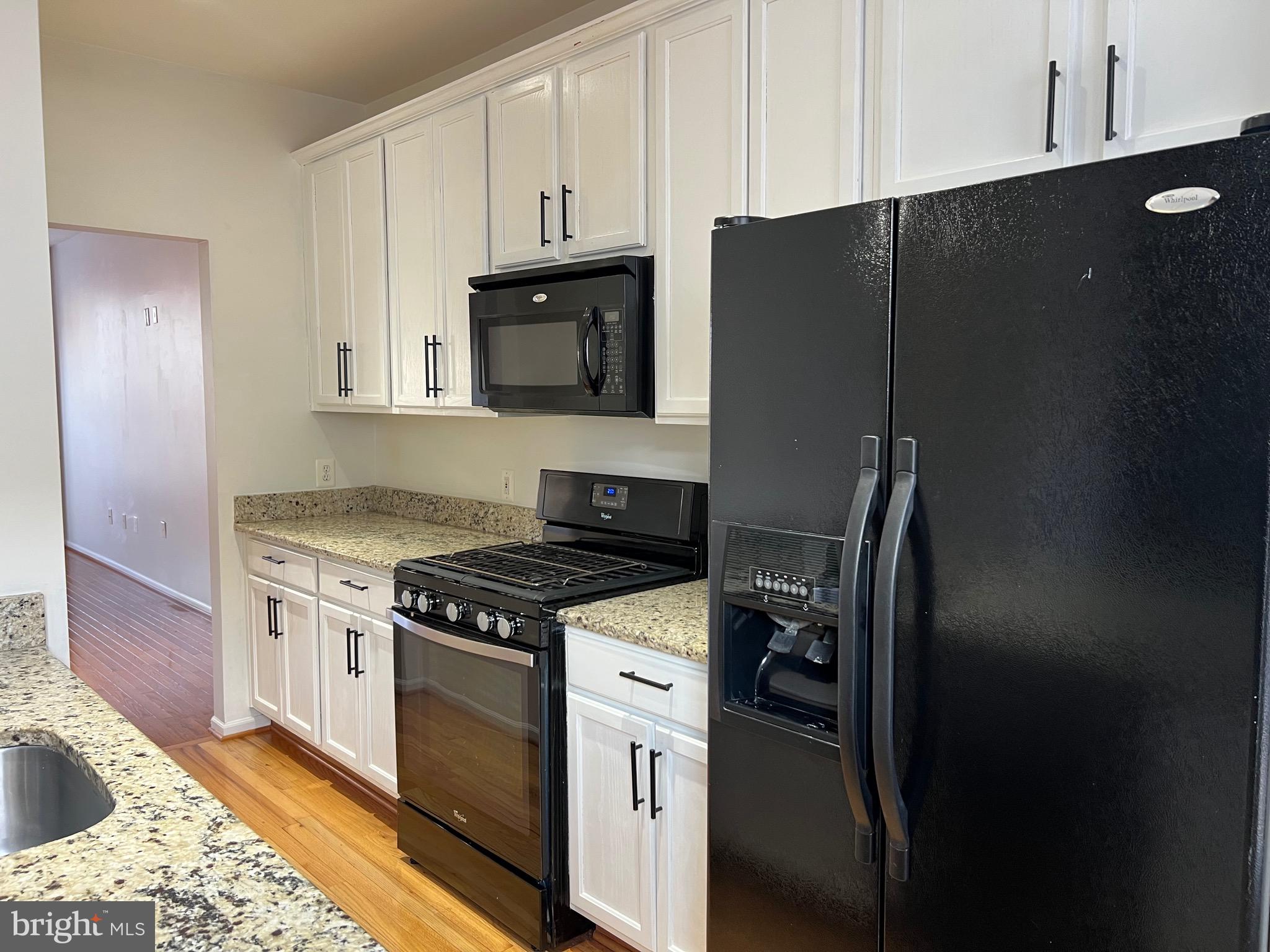 KINGSTOWNE - Residential Lease