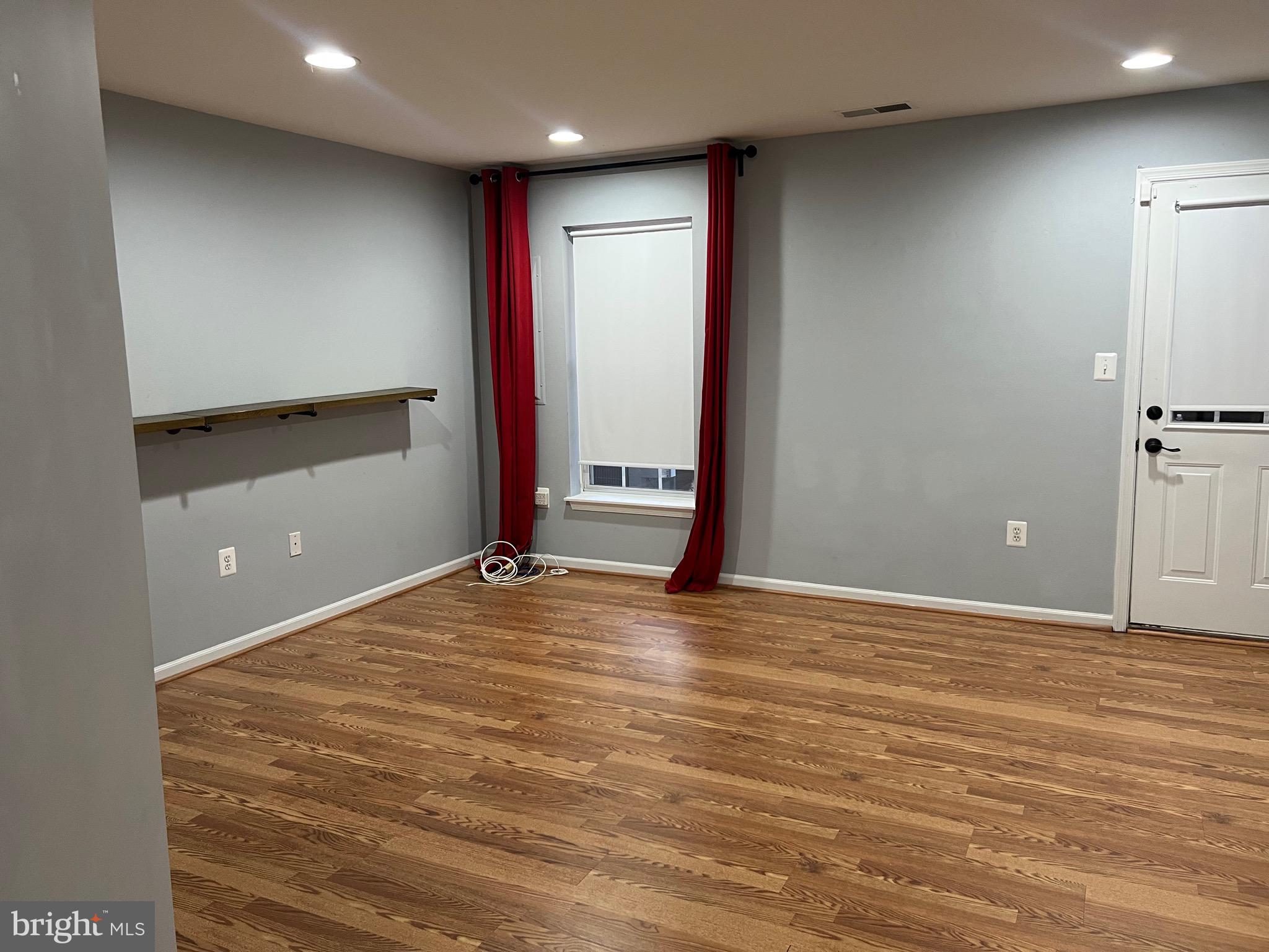 KINGSTOWNE - Residential Lease