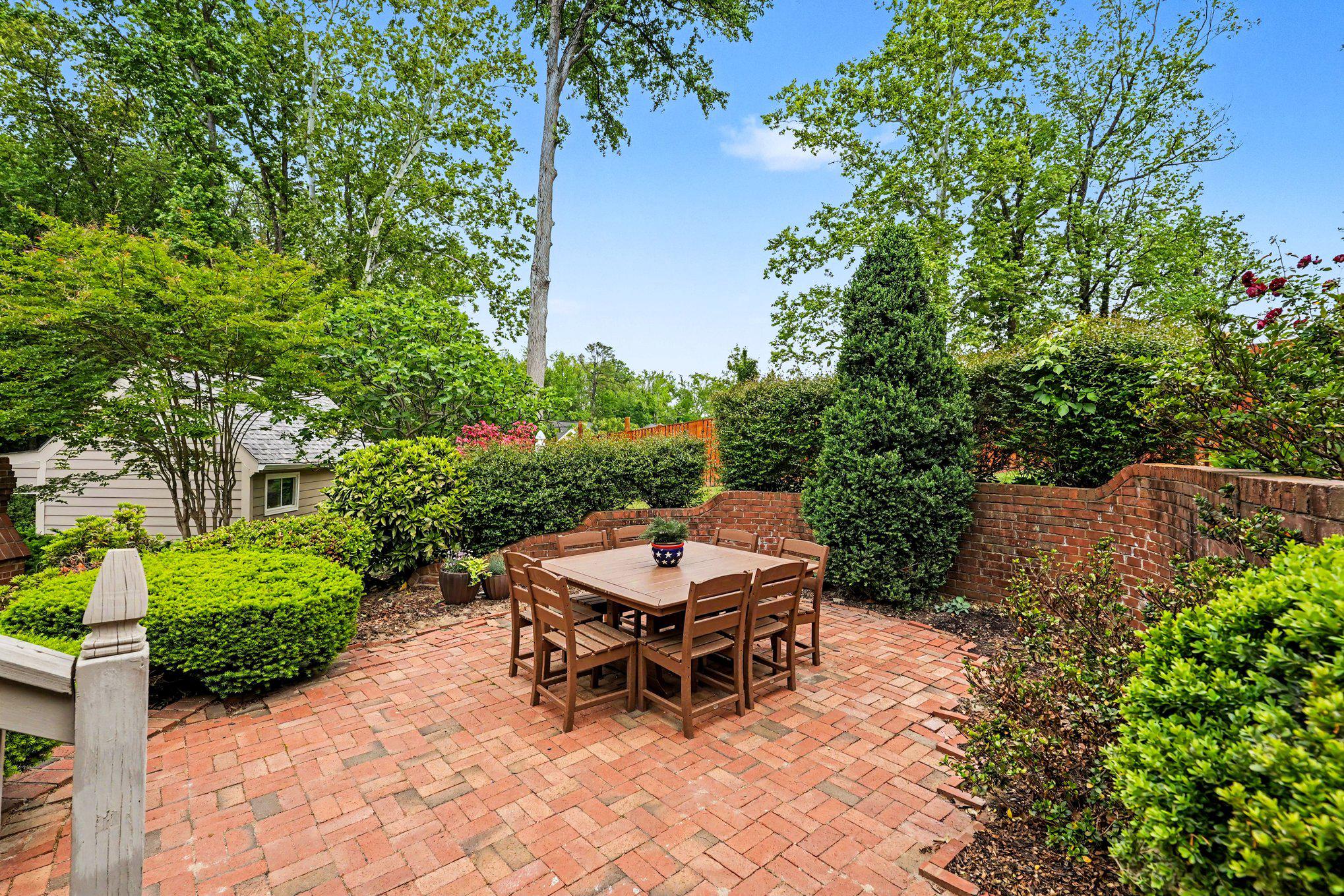 WESTWOOD - Residential