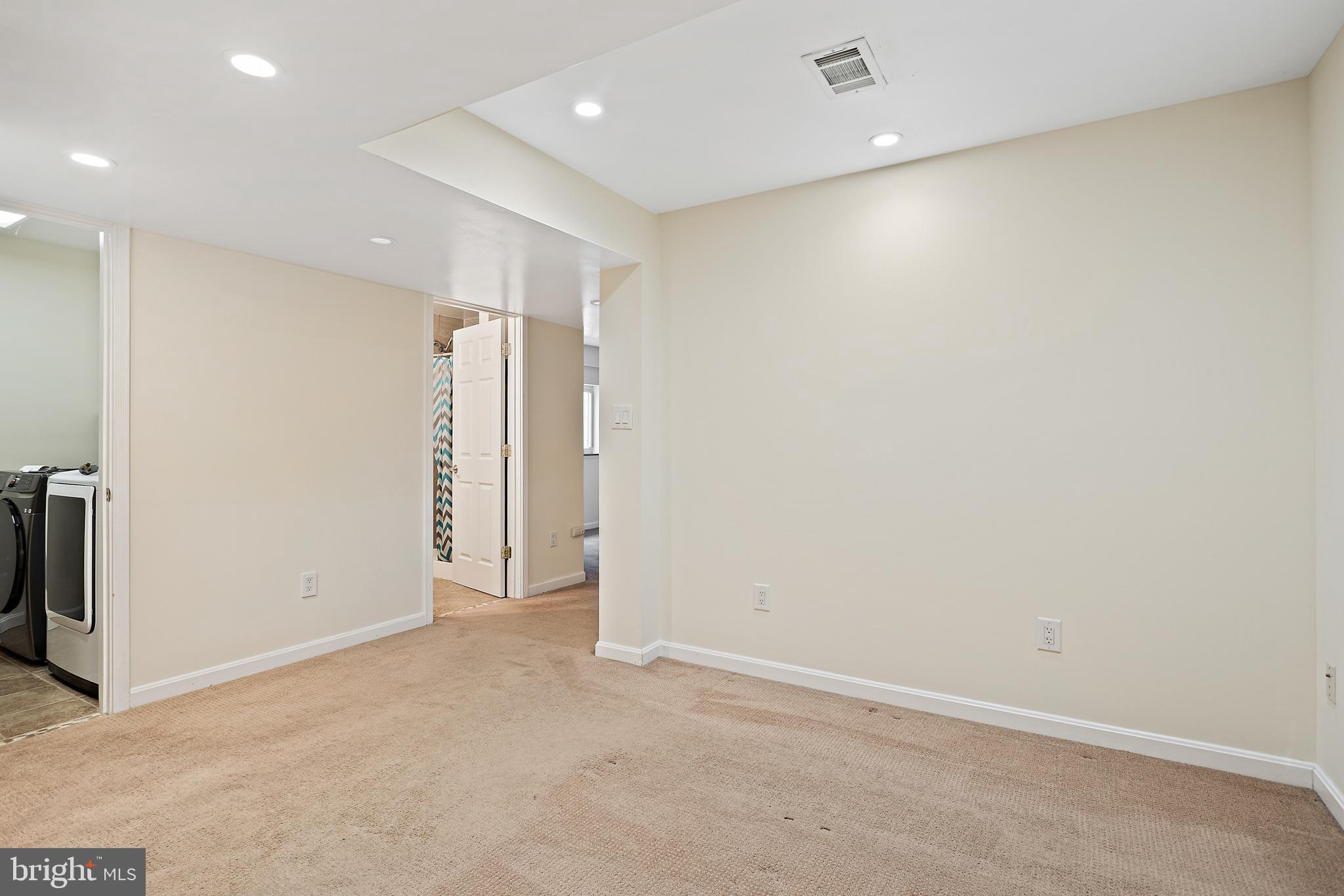 SEVERN MEADOWS - Residential