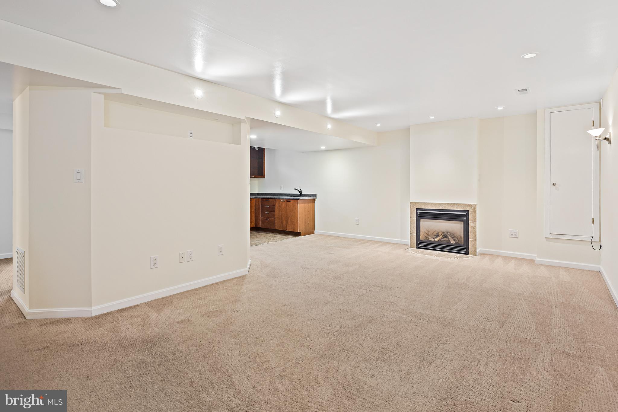 SEVERN MEADOWS - Residential