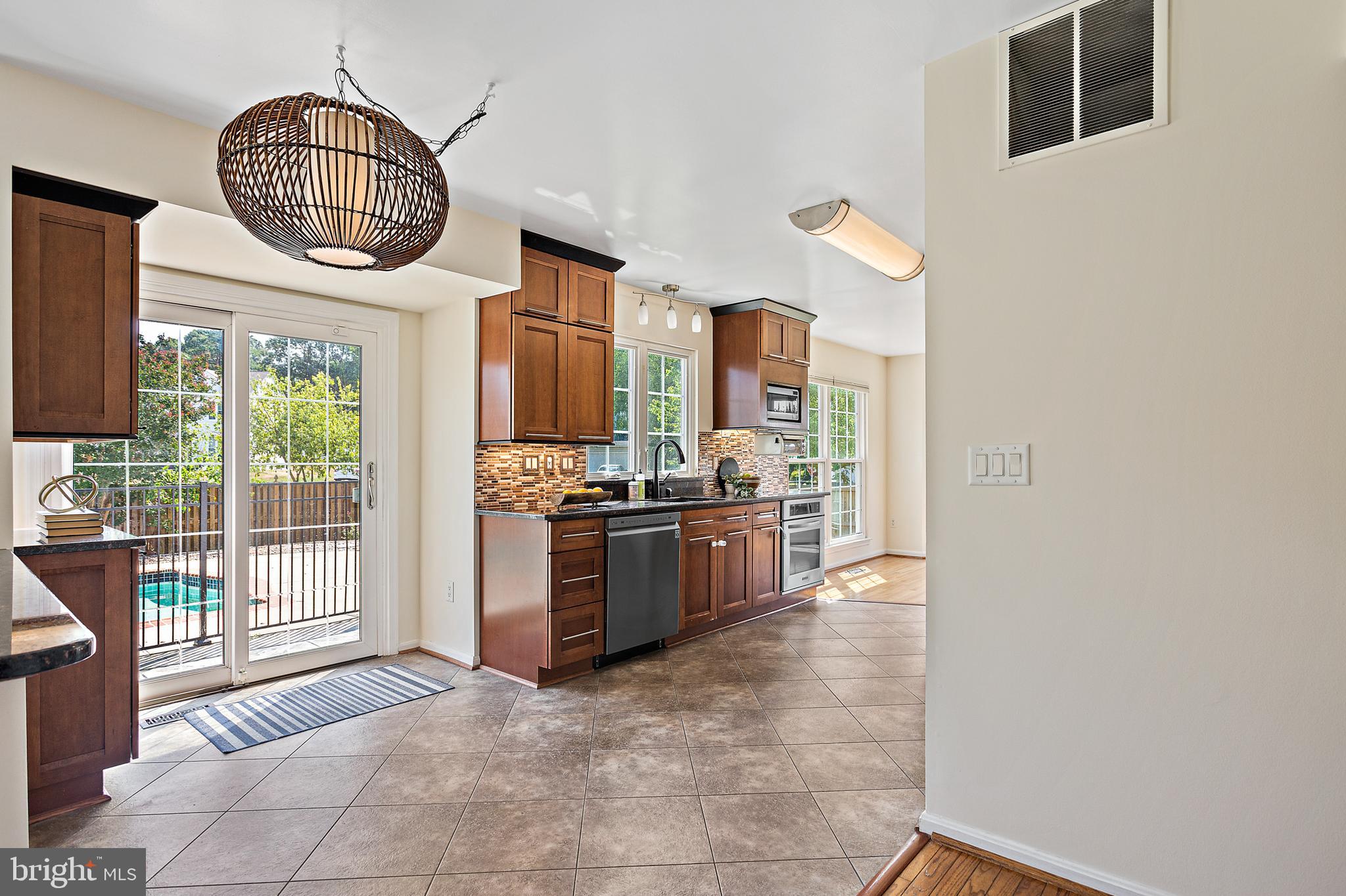 SEVERN MEADOWS - Residential