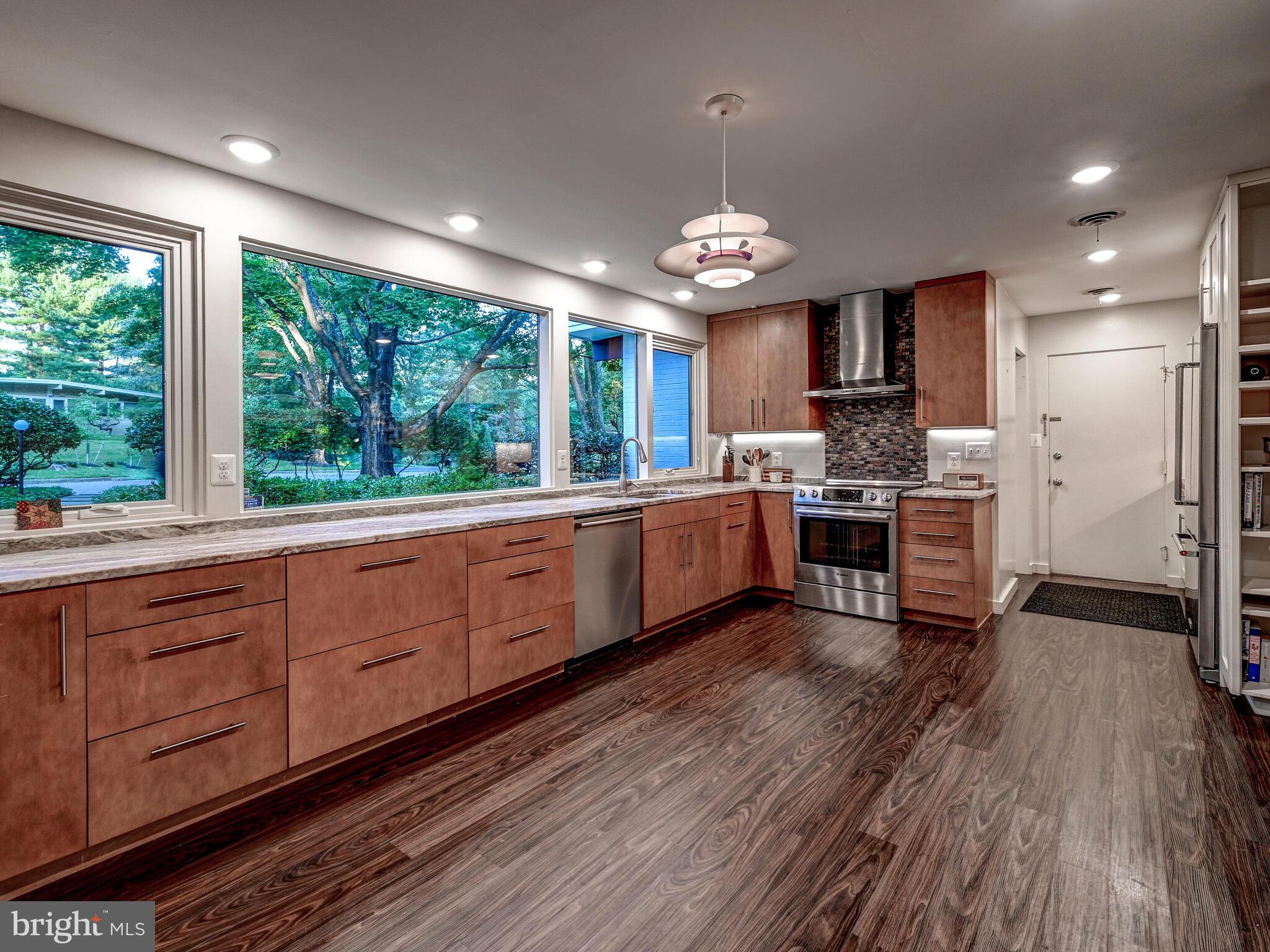 LONG MEADOW AT GARRISON - Residential