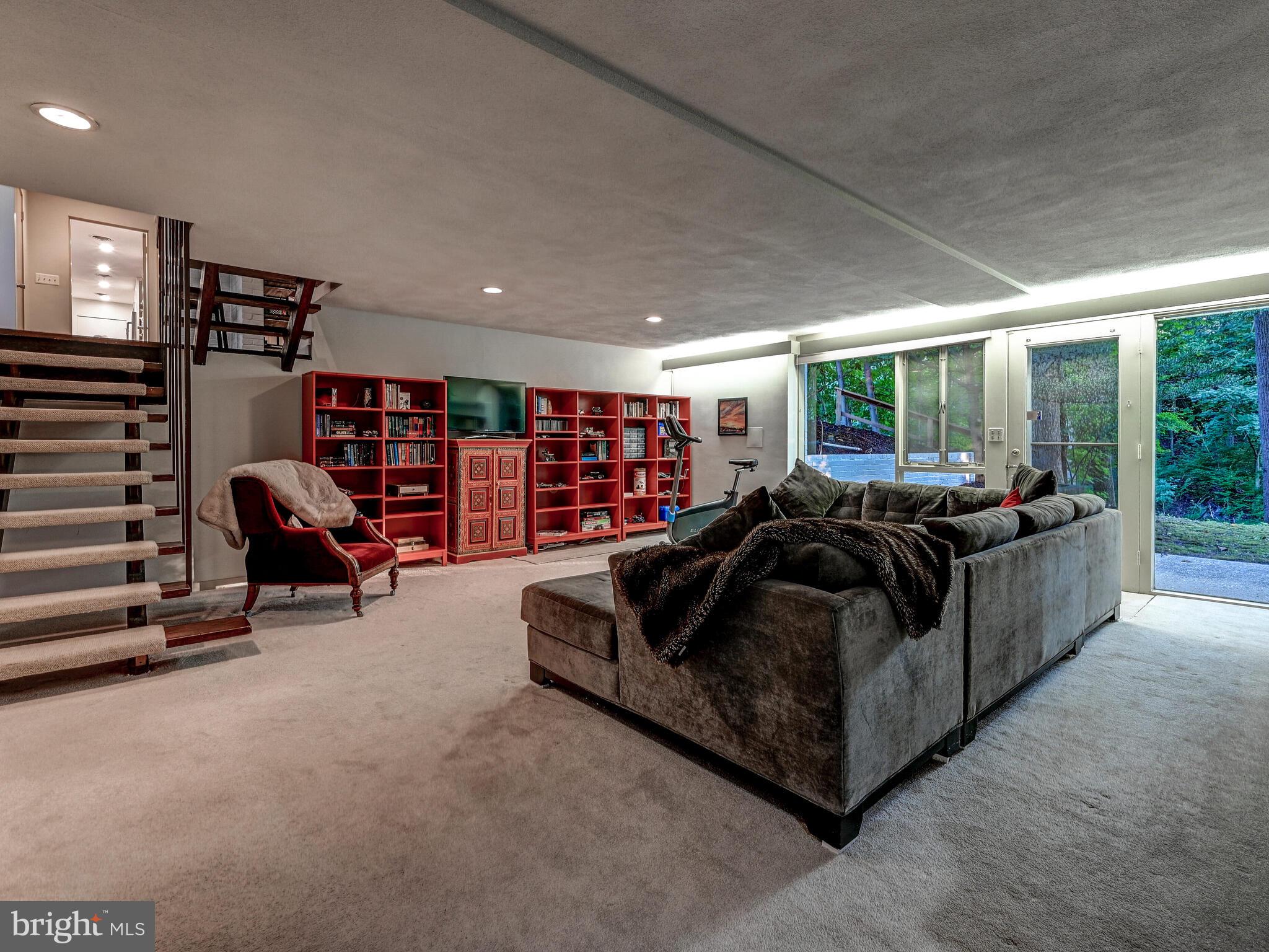 LONG MEADOW AT GARRISON - Residential