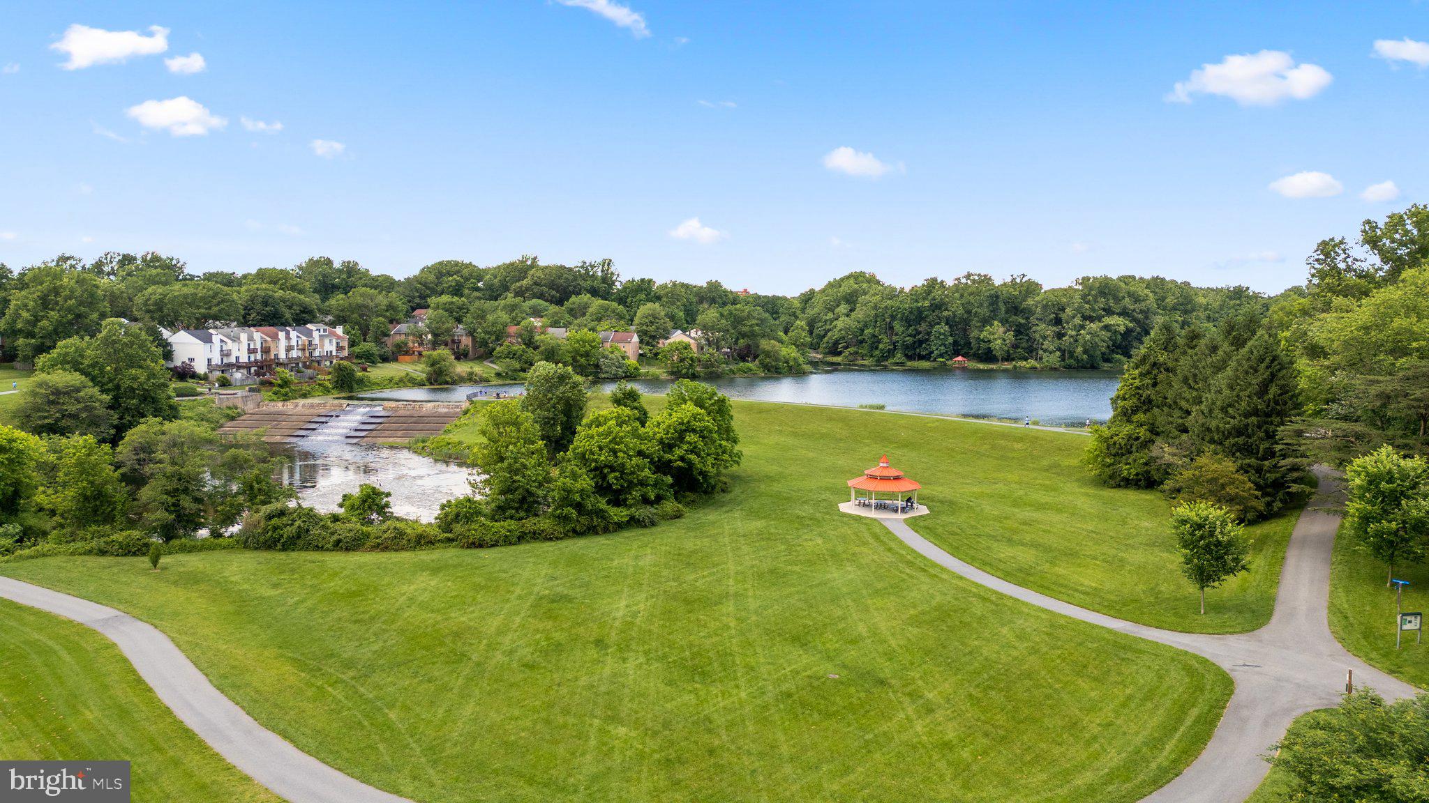 OWEN BROWN WOODS - Residential