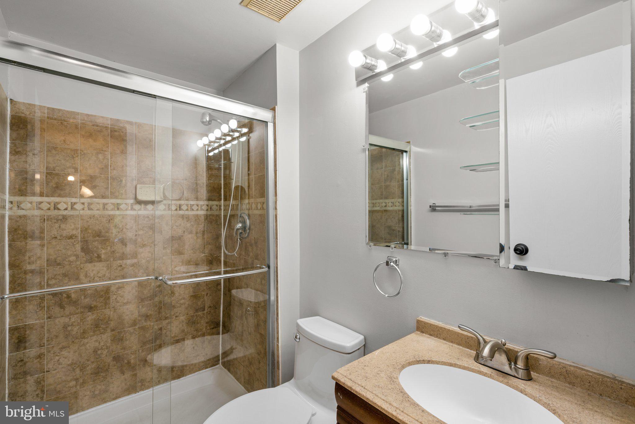 OWEN BROWN WOODS - Residential