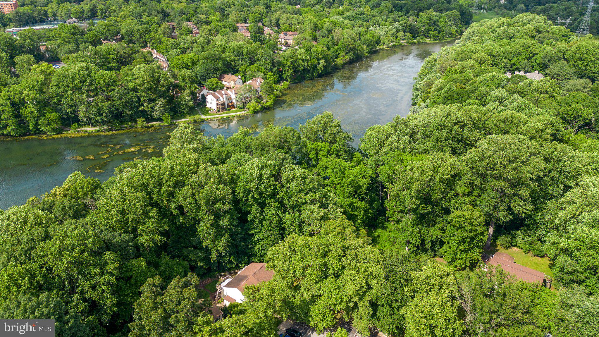 OWEN BROWN WOODS - Residential