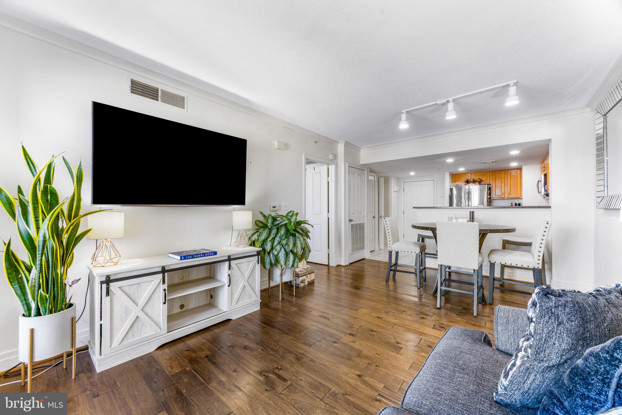 INNER HARBOR - Residential