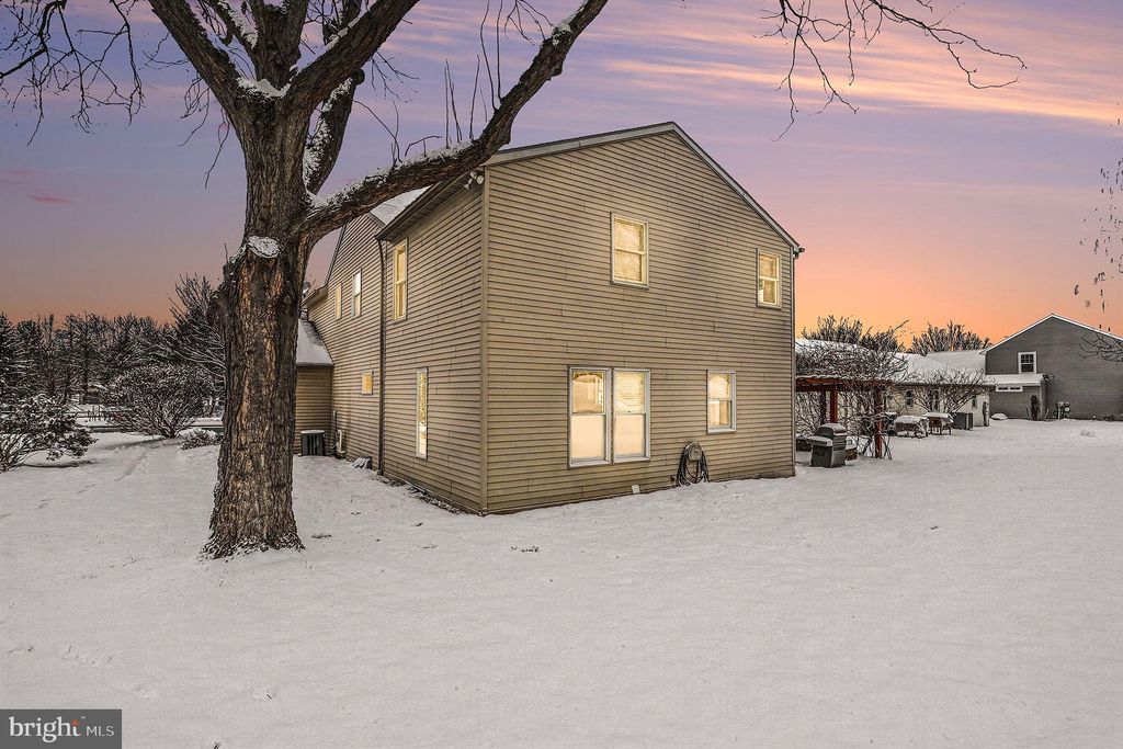 Photo of 222 E 6th Street, LITITZ, PA 17543 (MLS # PALA2082156)