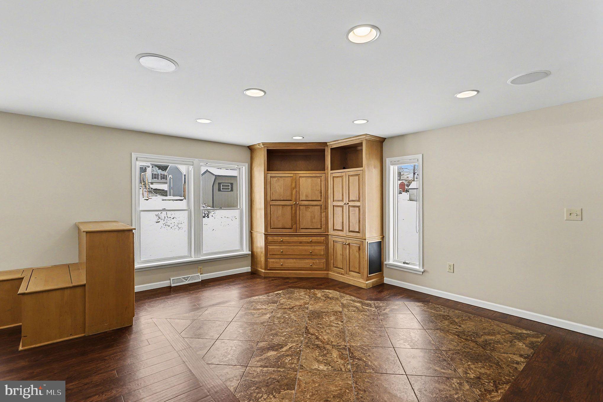 LITITZ BOROUGH - Residential