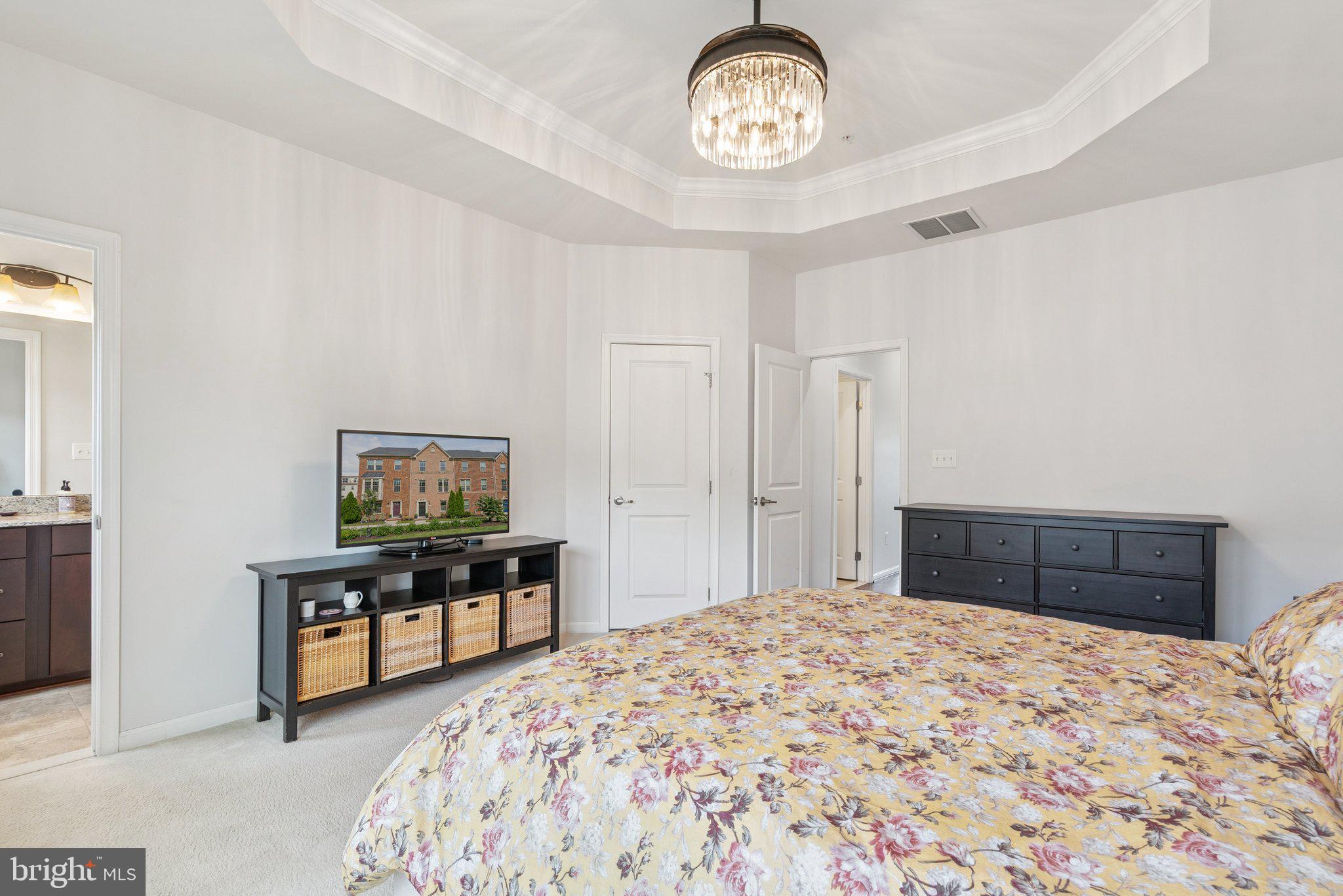 O'DONNELL SQUARE - Residential Lease