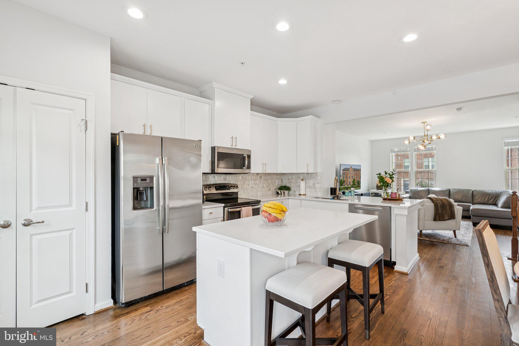 O'DONNELL SQUARE - Residential Lease