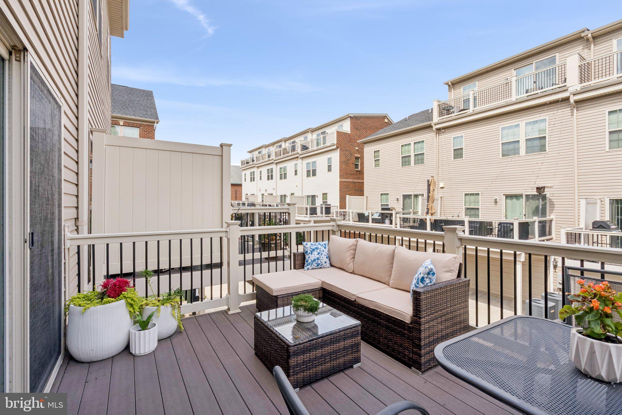 O'DONNELL SQUARE - Residential Lease