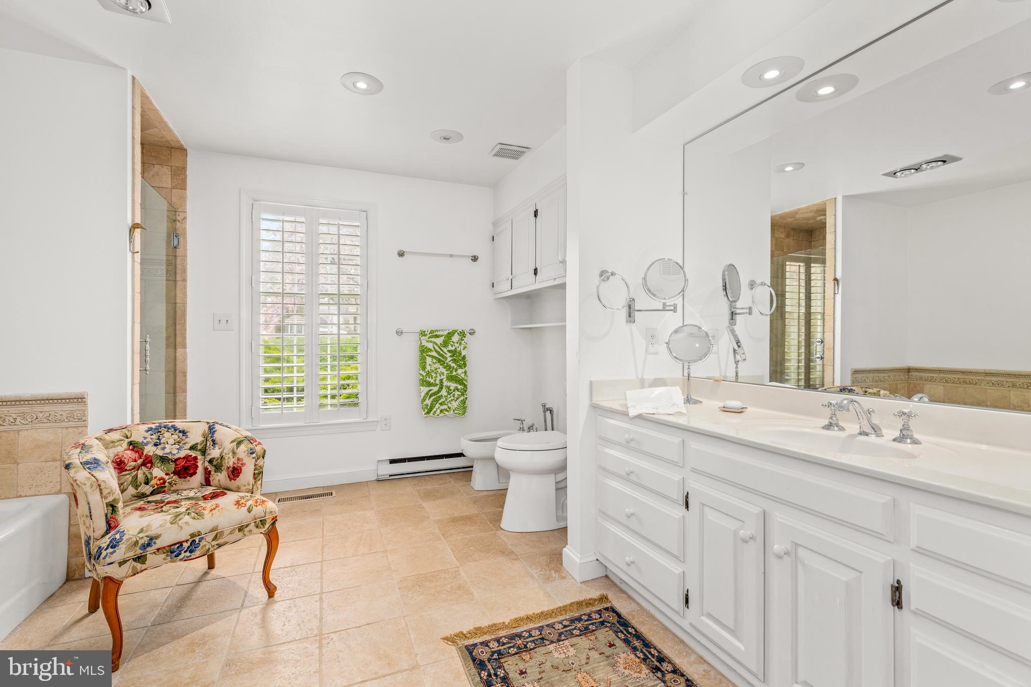 VILLAGE HAMLET - Residential