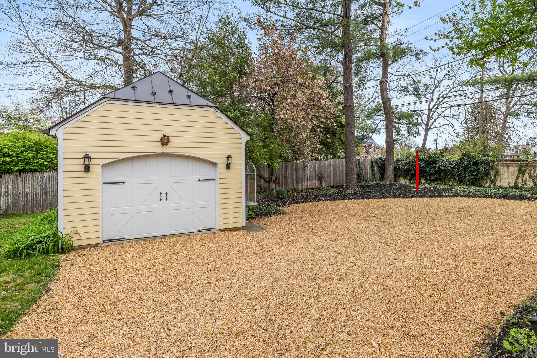 VILLAGE HAMLET - Residential