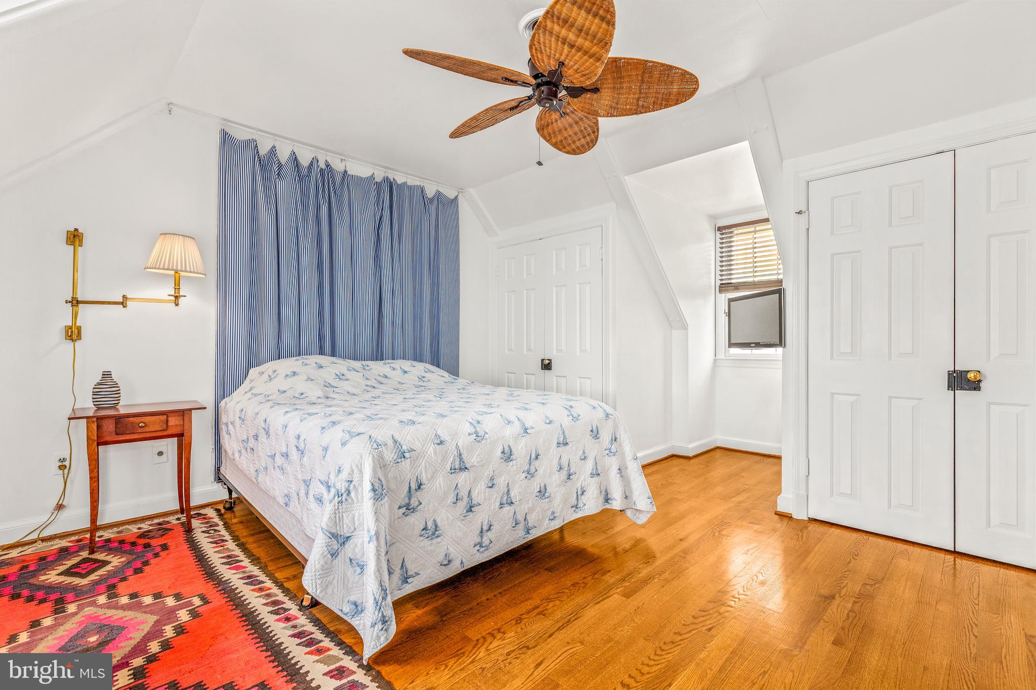 VILLAGE HAMLET - Residential