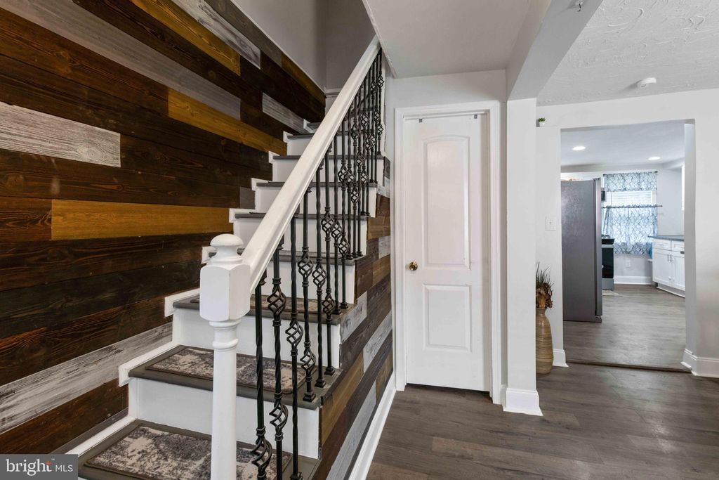 Photo of 428 E STRAWBERRY ST, LANCASTER, PA 17602 (MLS # PALA2034782)