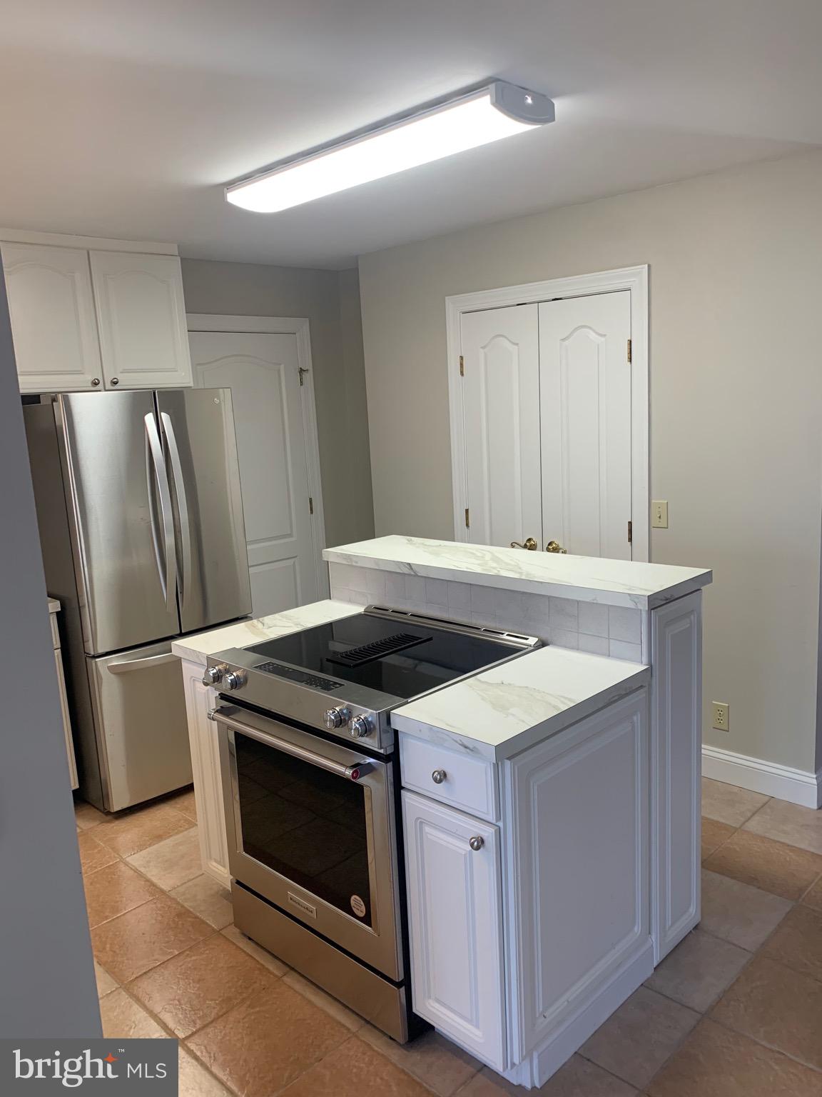 BLUE RIDGE SHORES - Residential