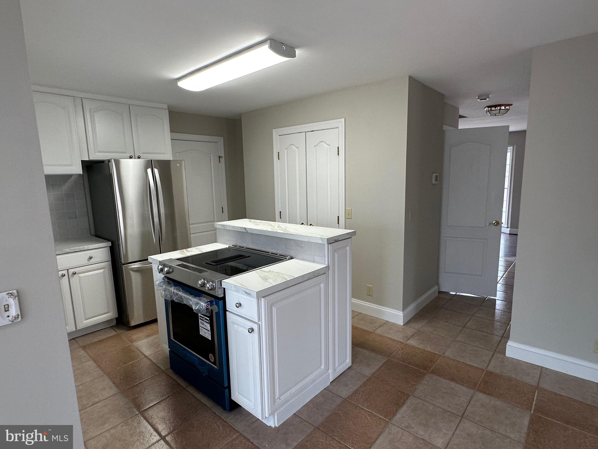 BLUE RIDGE SHORES - Residential