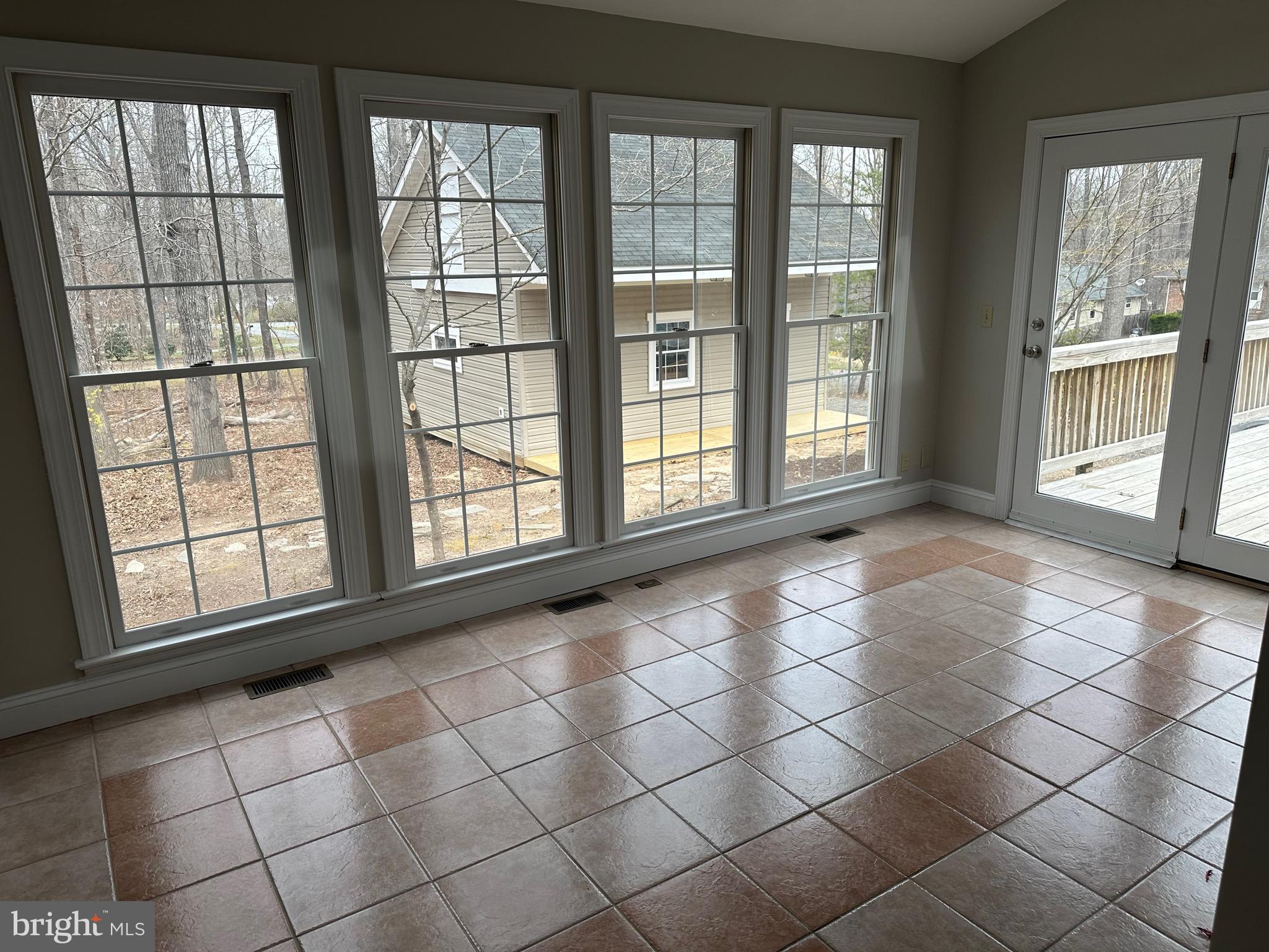 BLUE RIDGE SHORES - Residential