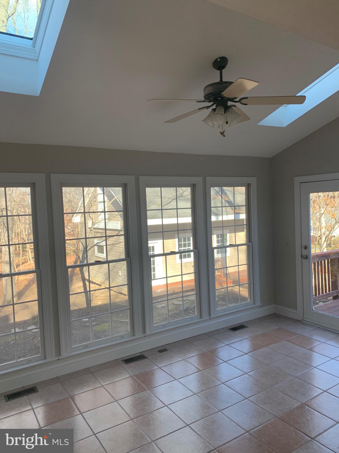 BLUE RIDGE SHORES - Residential