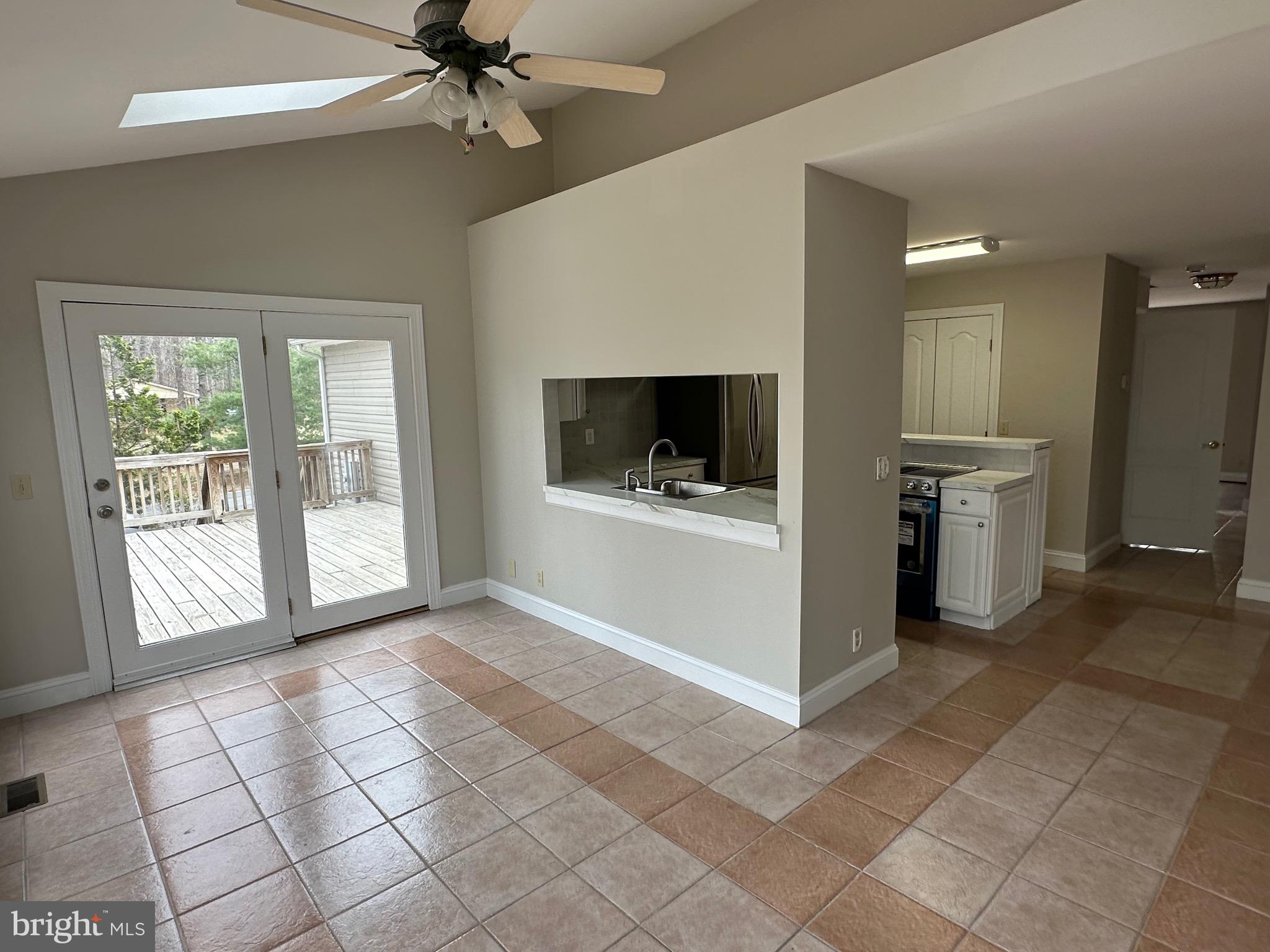 BLUE RIDGE SHORES - Residential