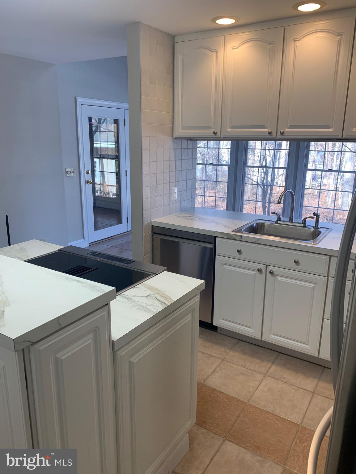 BLUE RIDGE SHORES - Residential