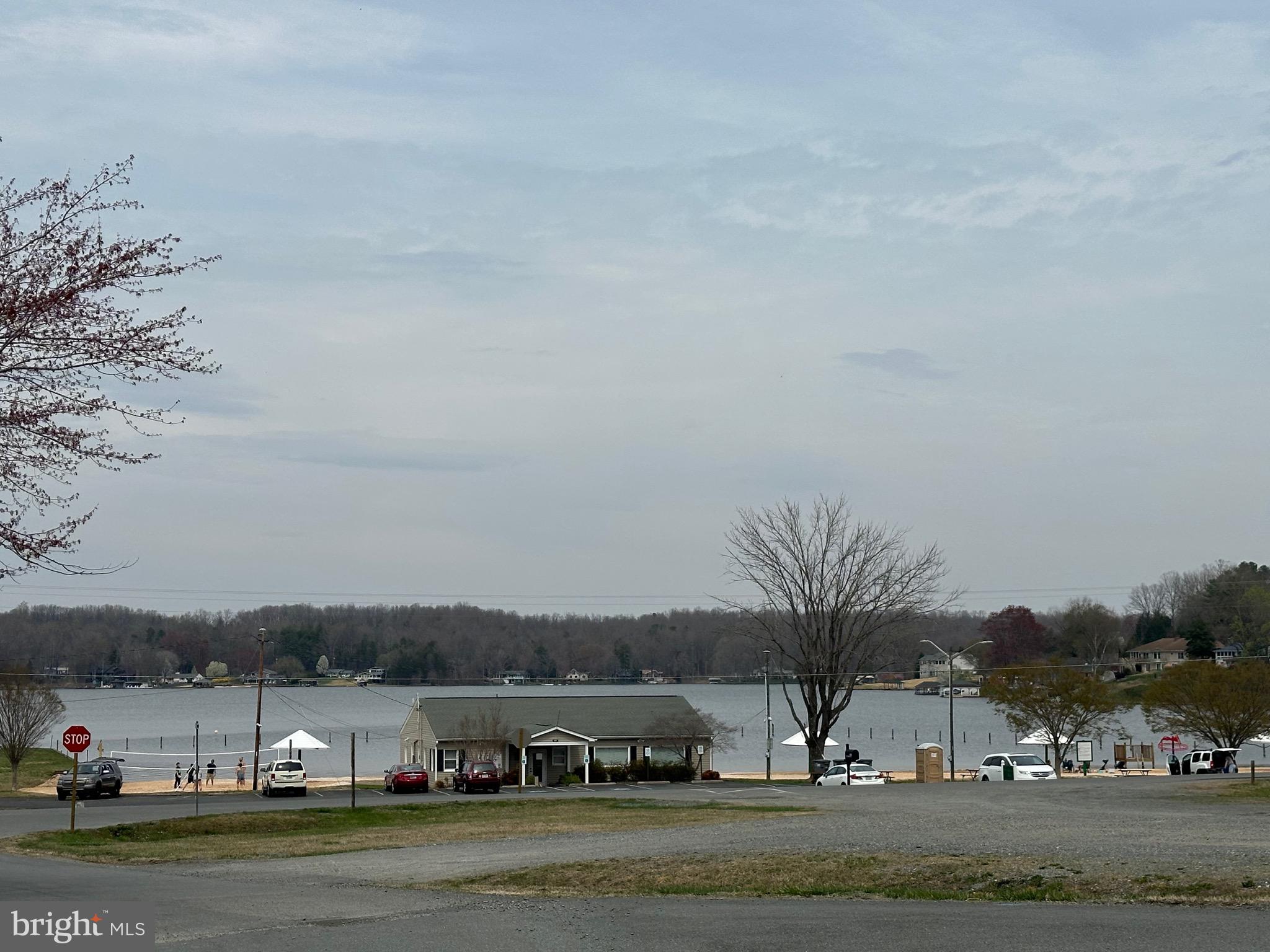 BLUE RIDGE SHORES - Residential