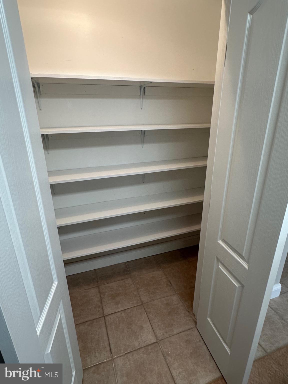 BLUE RIDGE SHORES - Residential