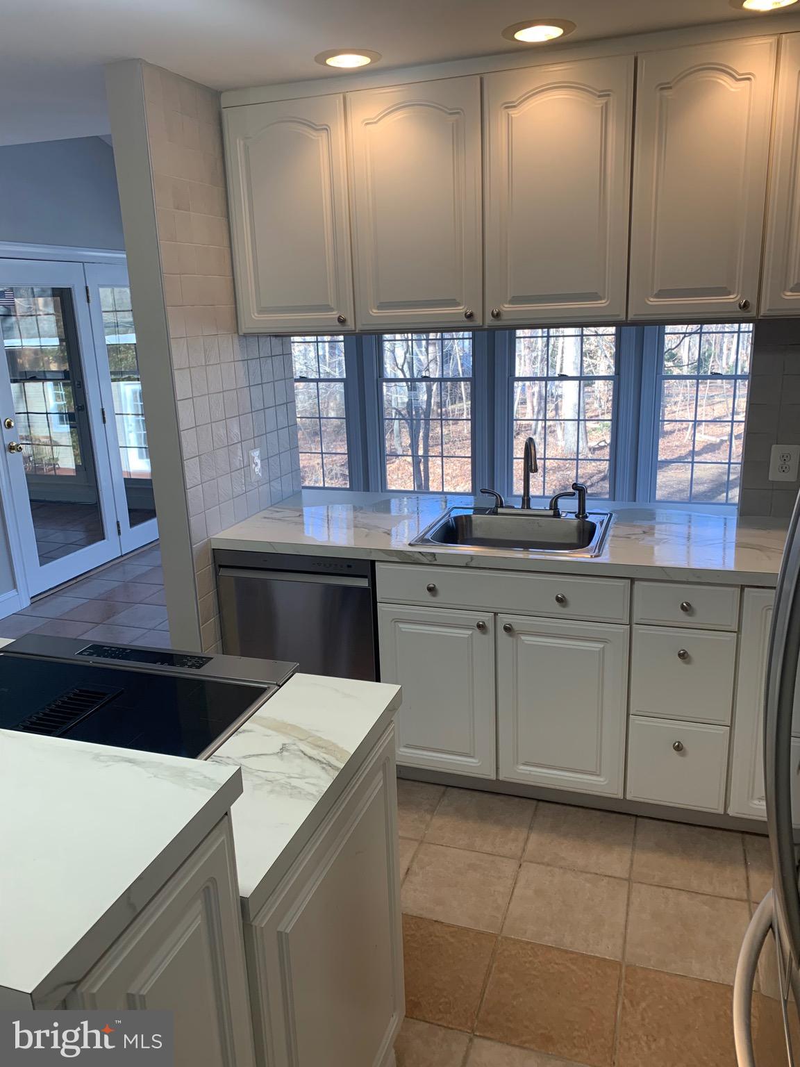 BLUE RIDGE SHORES - Residential