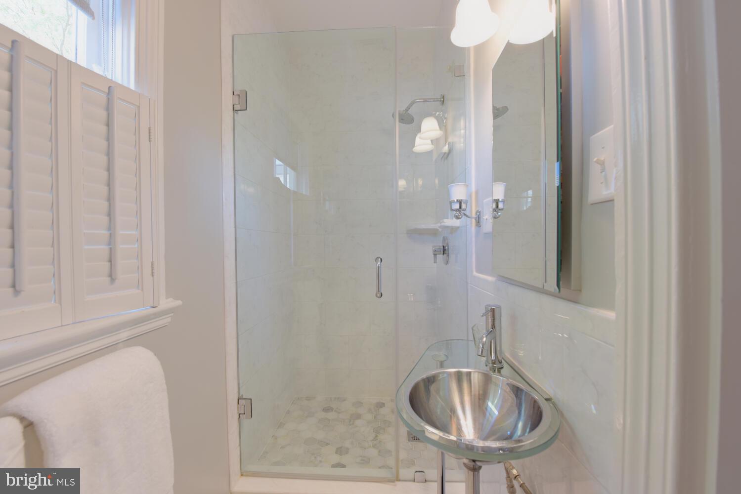 OLD TOWN ALEXANDRIA - Residential