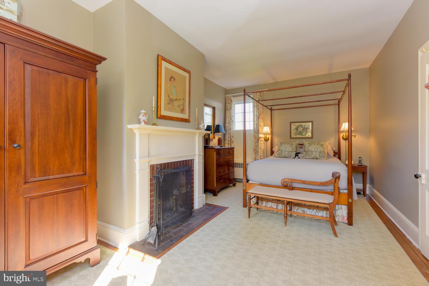 OLD TOWN ALEXANDRIA - Residential